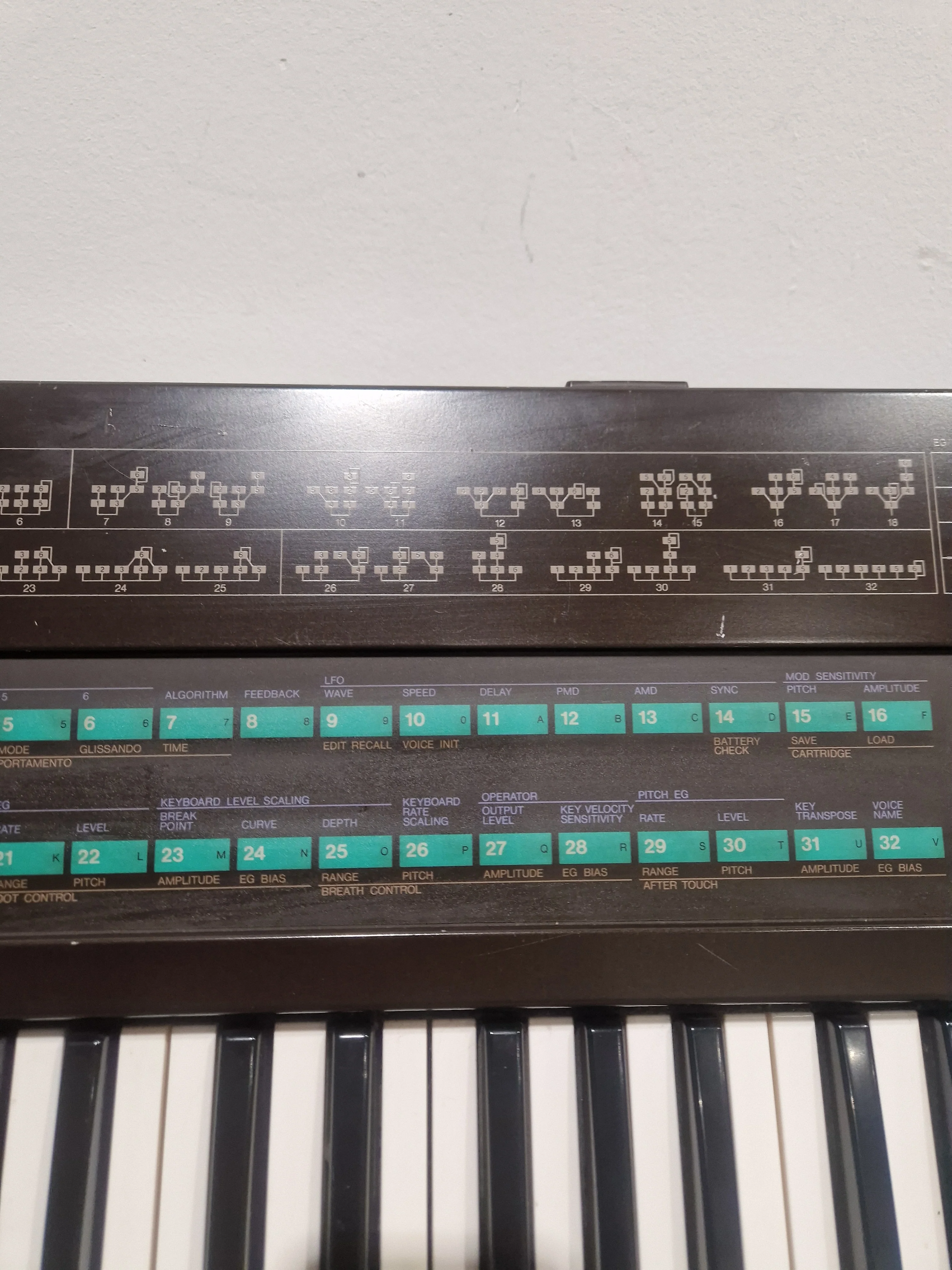 Yamaha DX7 - Digital Synthesizer - Black - Good w/ Hard Case - Image 6