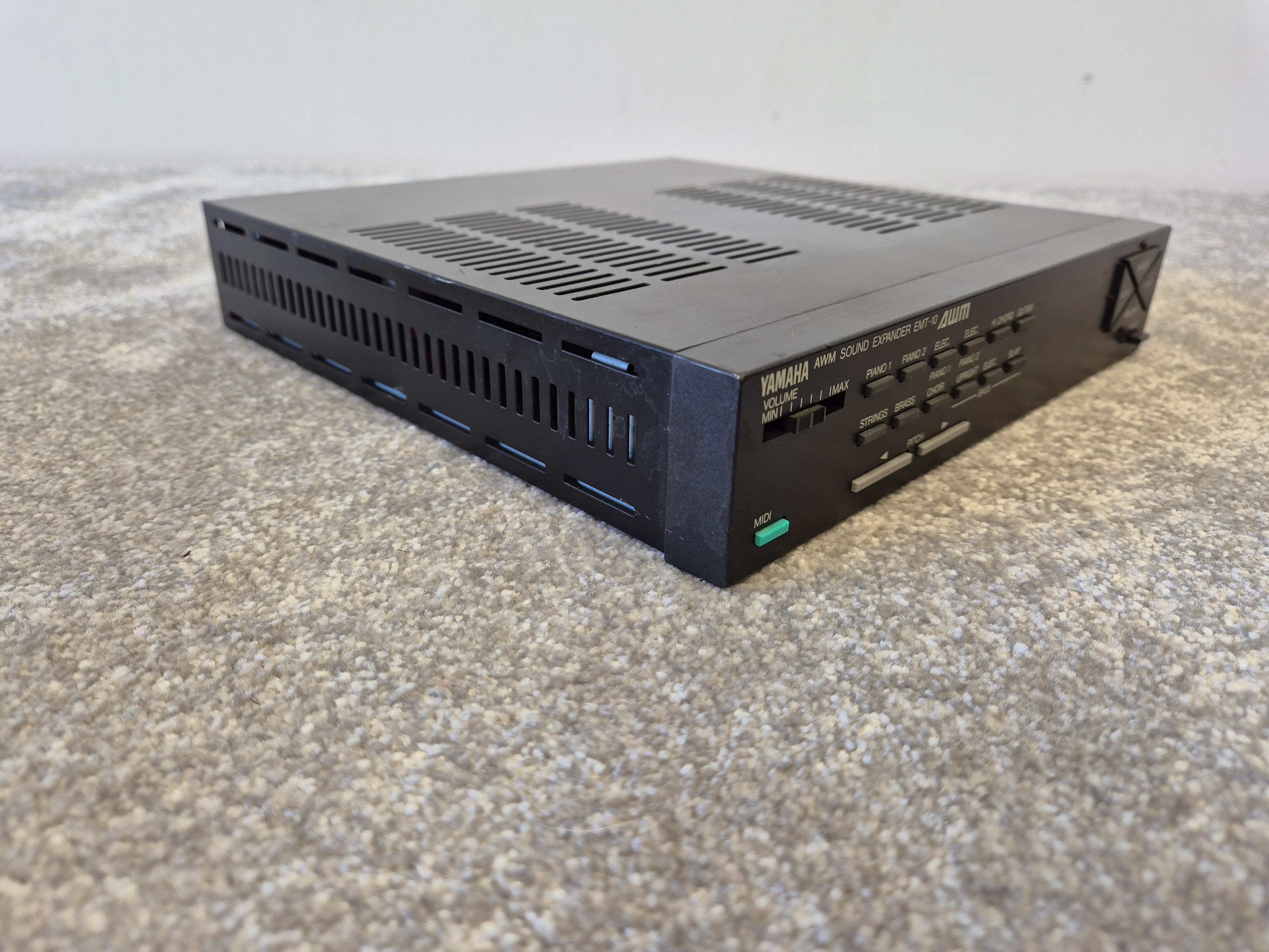 Yamaha AWM EMT-10 - Half-Rack-Sized Sound Module - Image 2