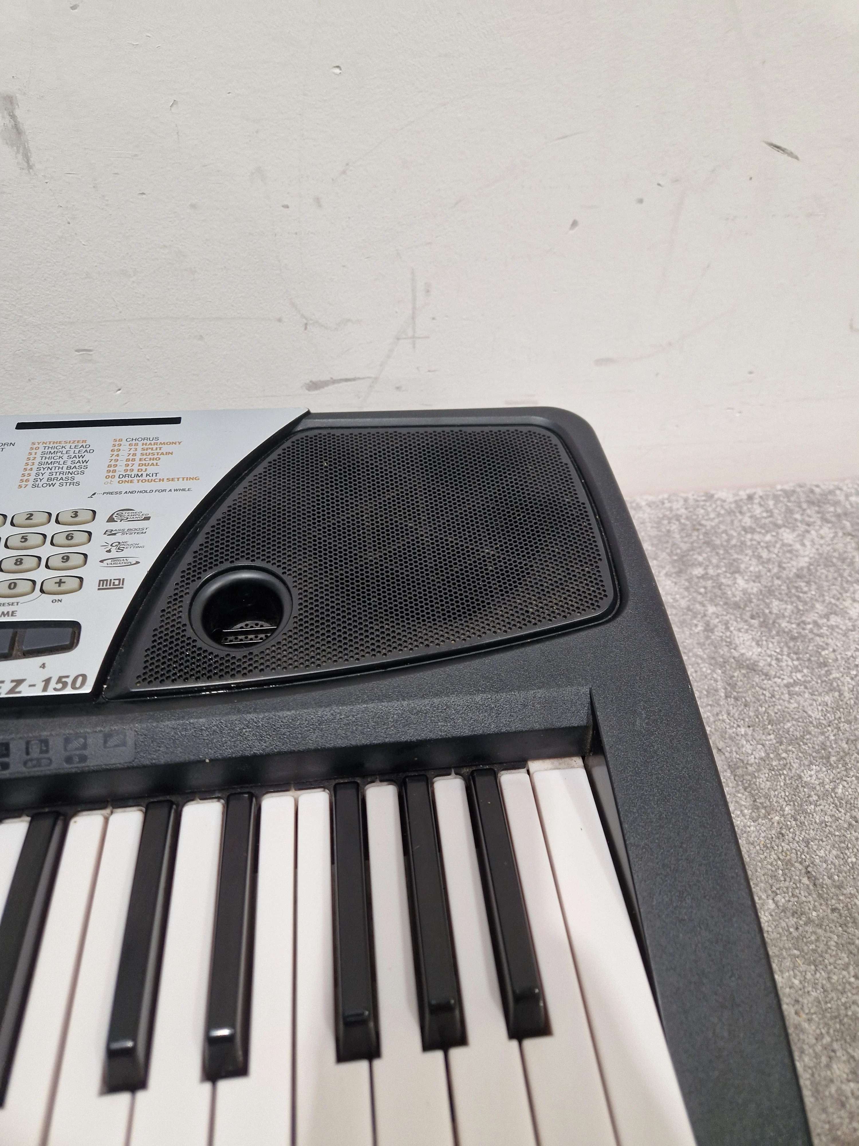 Yamaha EZ-150 - Electronic Keyboard - Excellent w/ Power Supply - Image 10