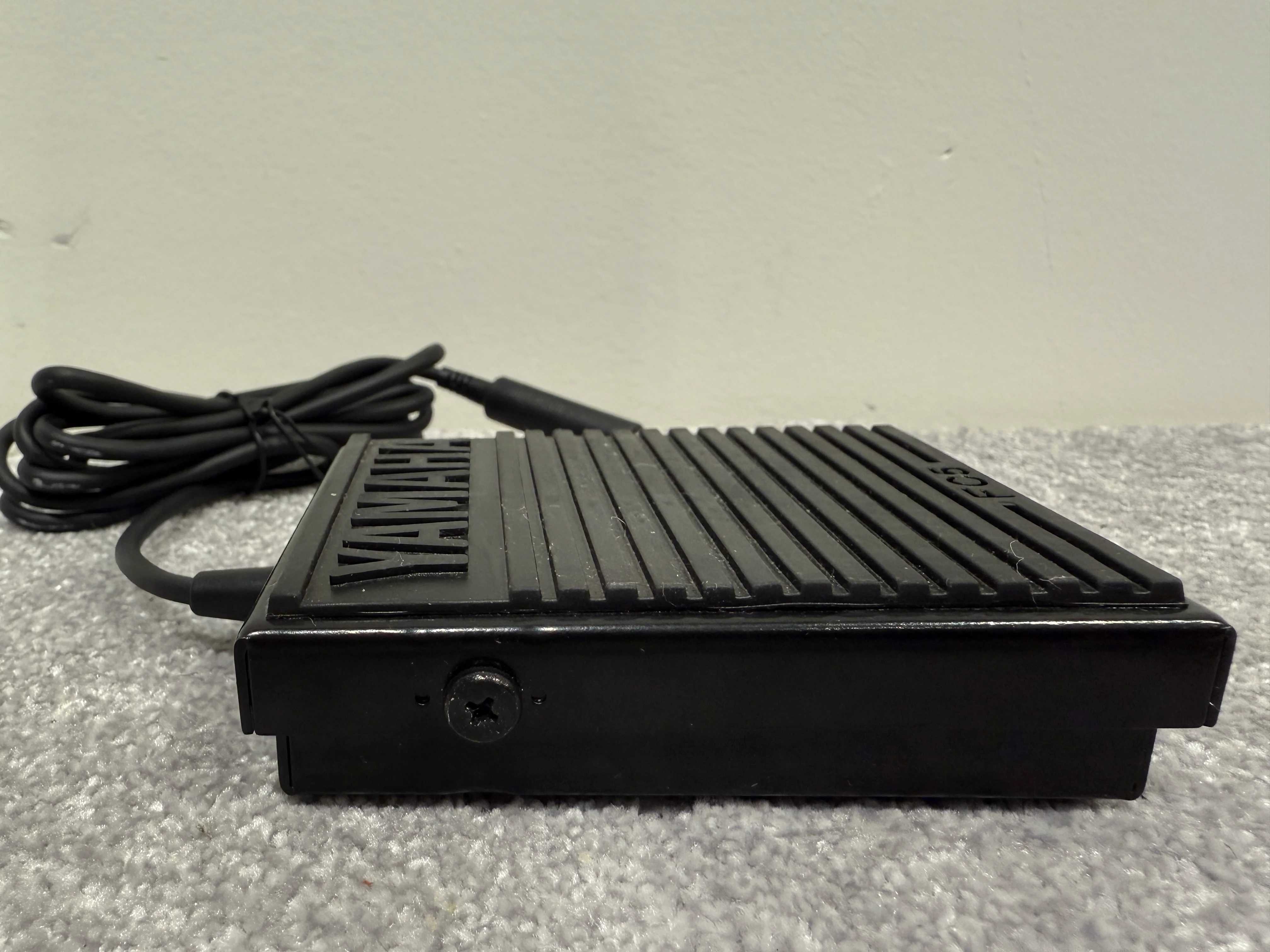 Yamaha FC5 Sustain Pedal for Keyboards - Image 6