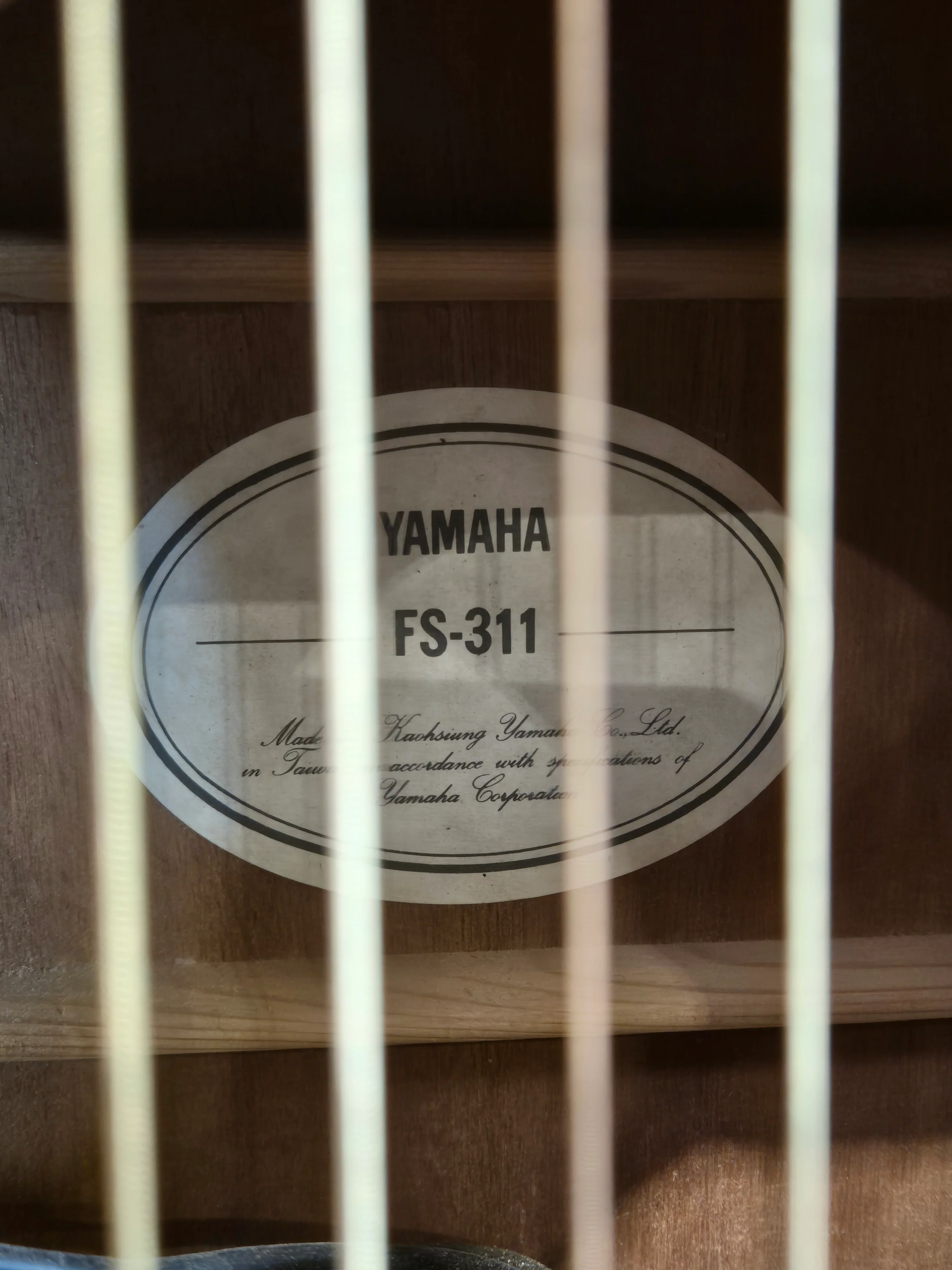 Yamaha FS-311 Acoustic Guitar - Spruce Top, Nato Back & Sides - Good - Image 8