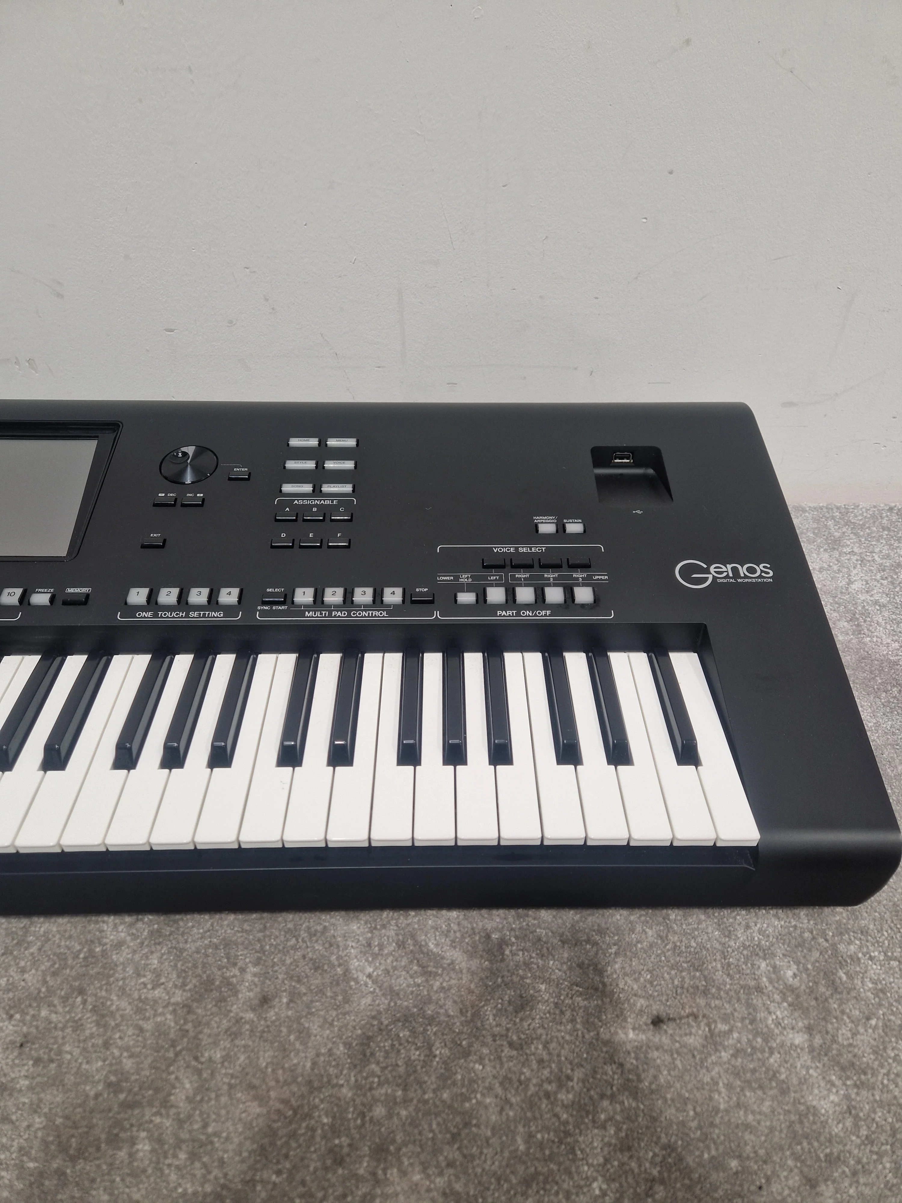 Yamaha Genos - Digital Workstation Keyboard - Excellent w/ Soft Case & Keyboard Pedal - Image 2