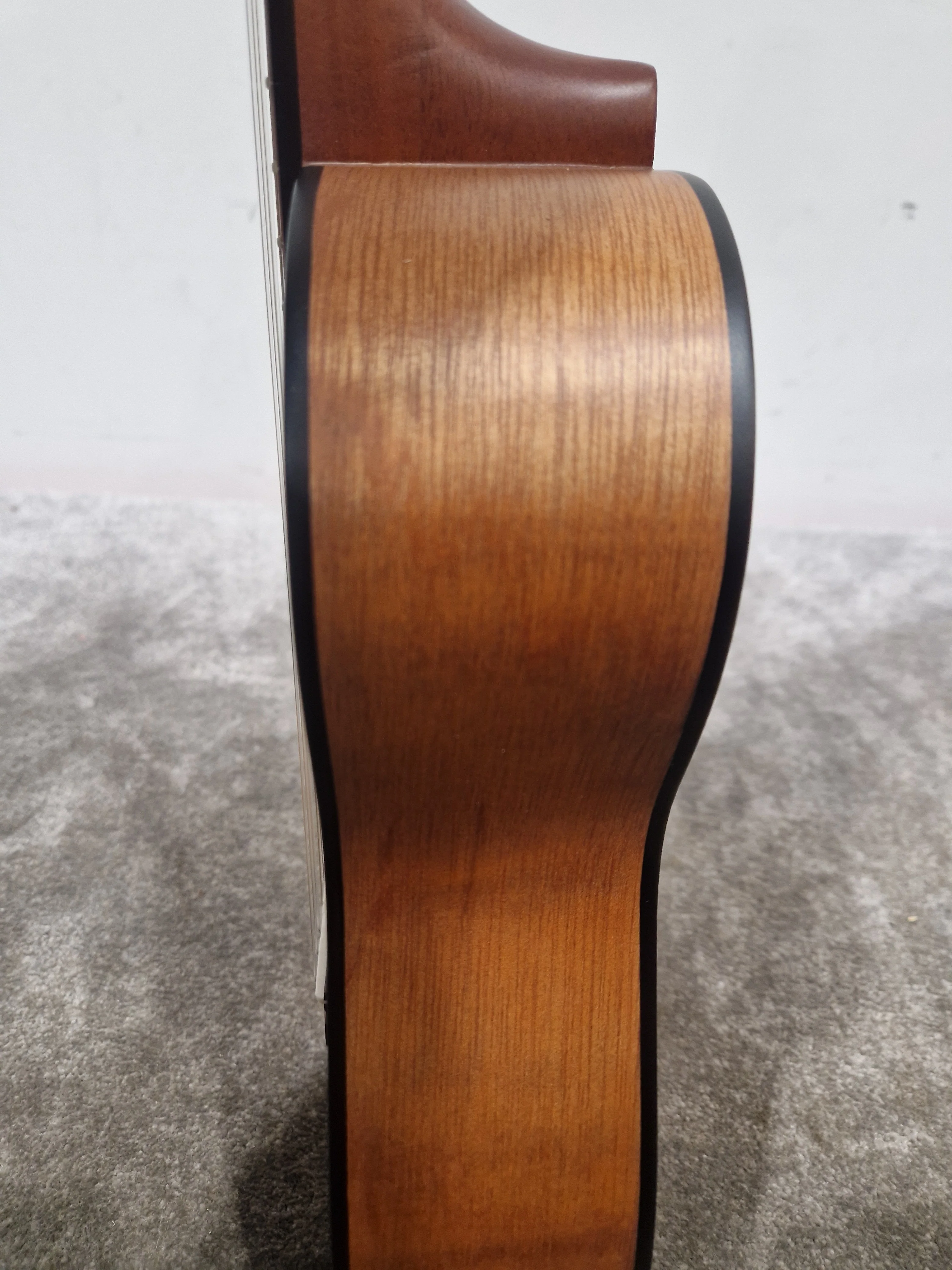 Yamaha GL1 - Guitalele - Natural - Excellent w/ Soft Case - Image 9