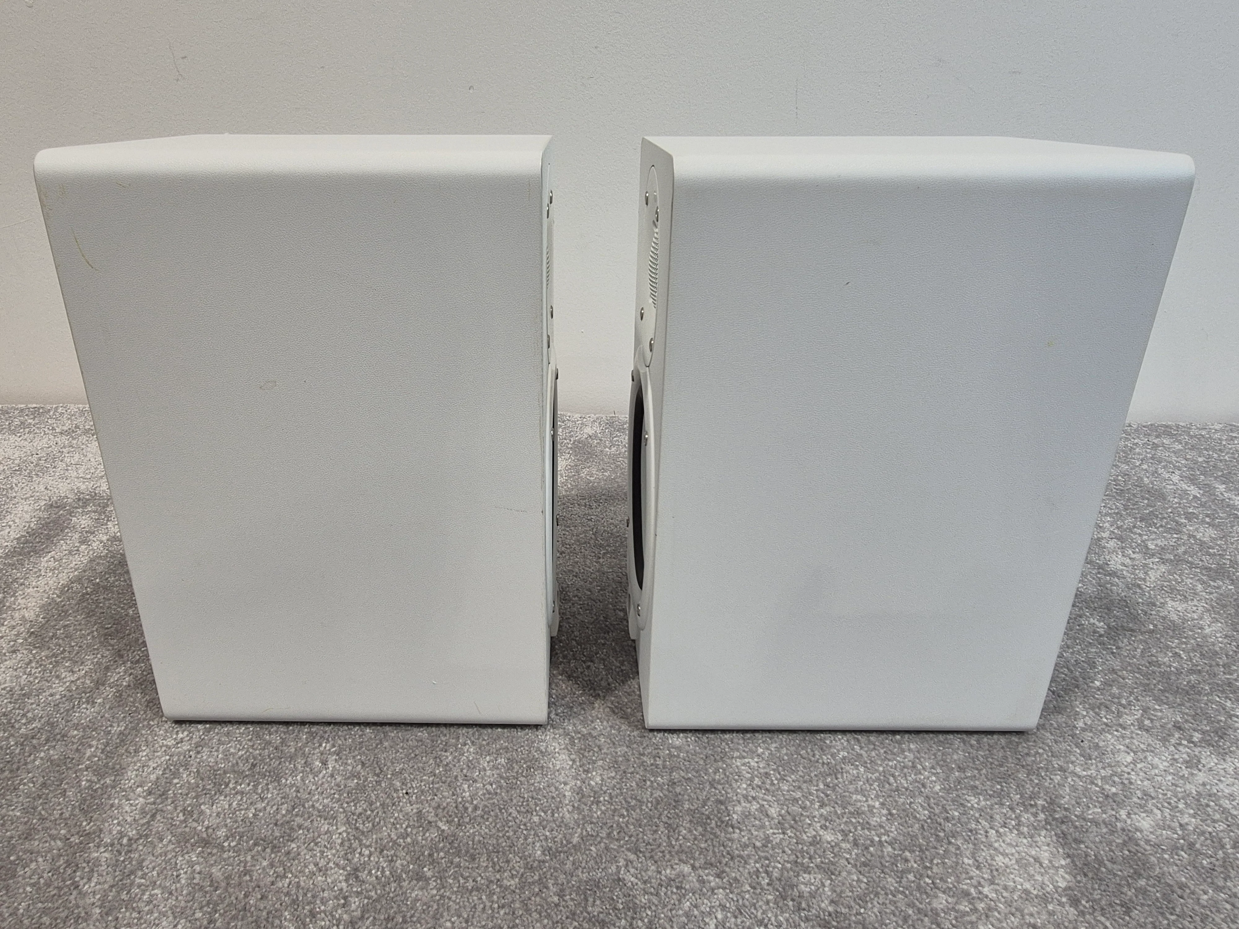 Yamaha H5 Studio Monitor Speakers - 2-Way Bass-Reflex Bi-Amplified - Pair - Image 10