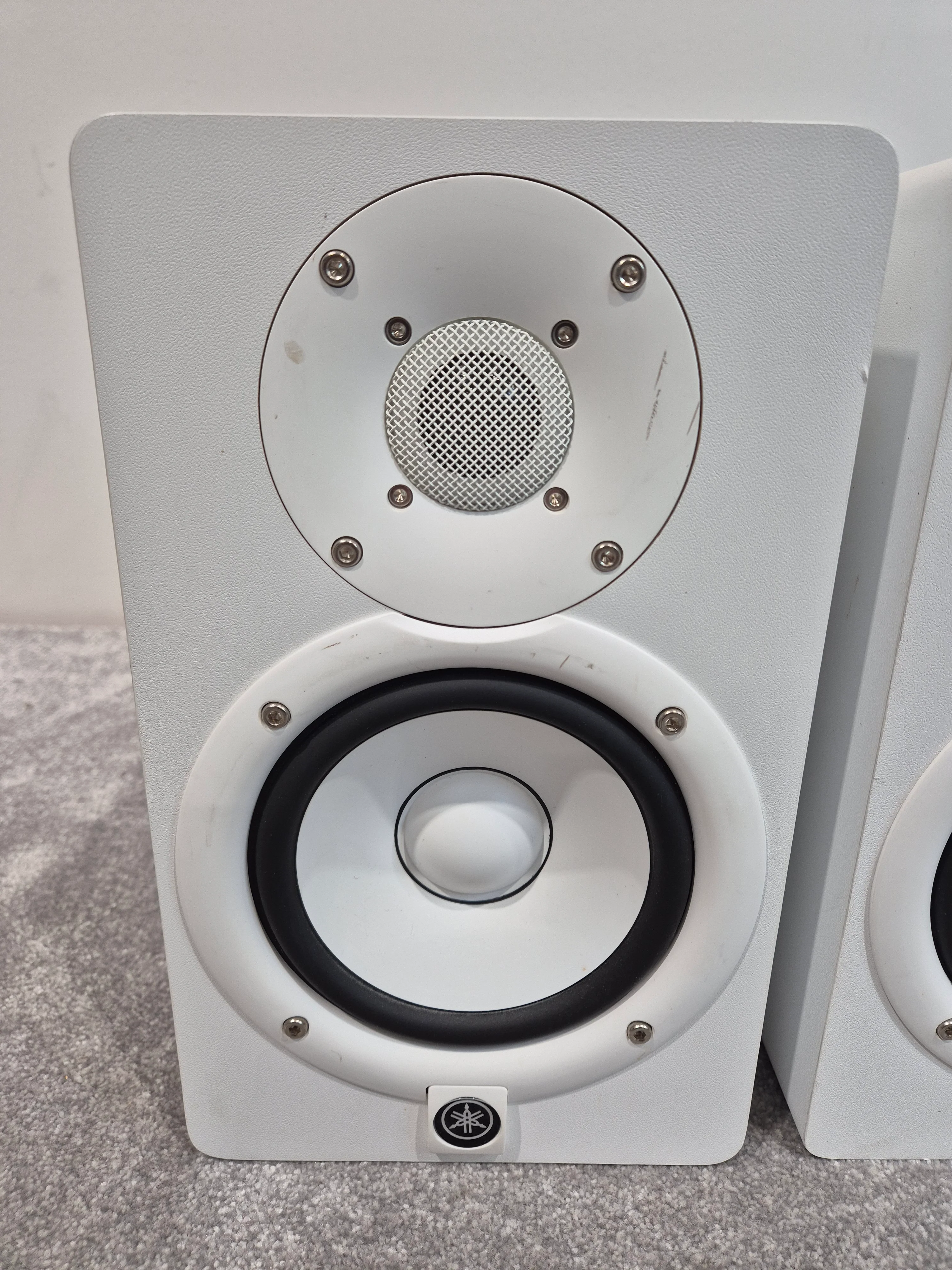 Yamaha H5 Studio Monitor Speakers - 2-Way Bass-Reflex Bi-Amplified - Pair - Image 2