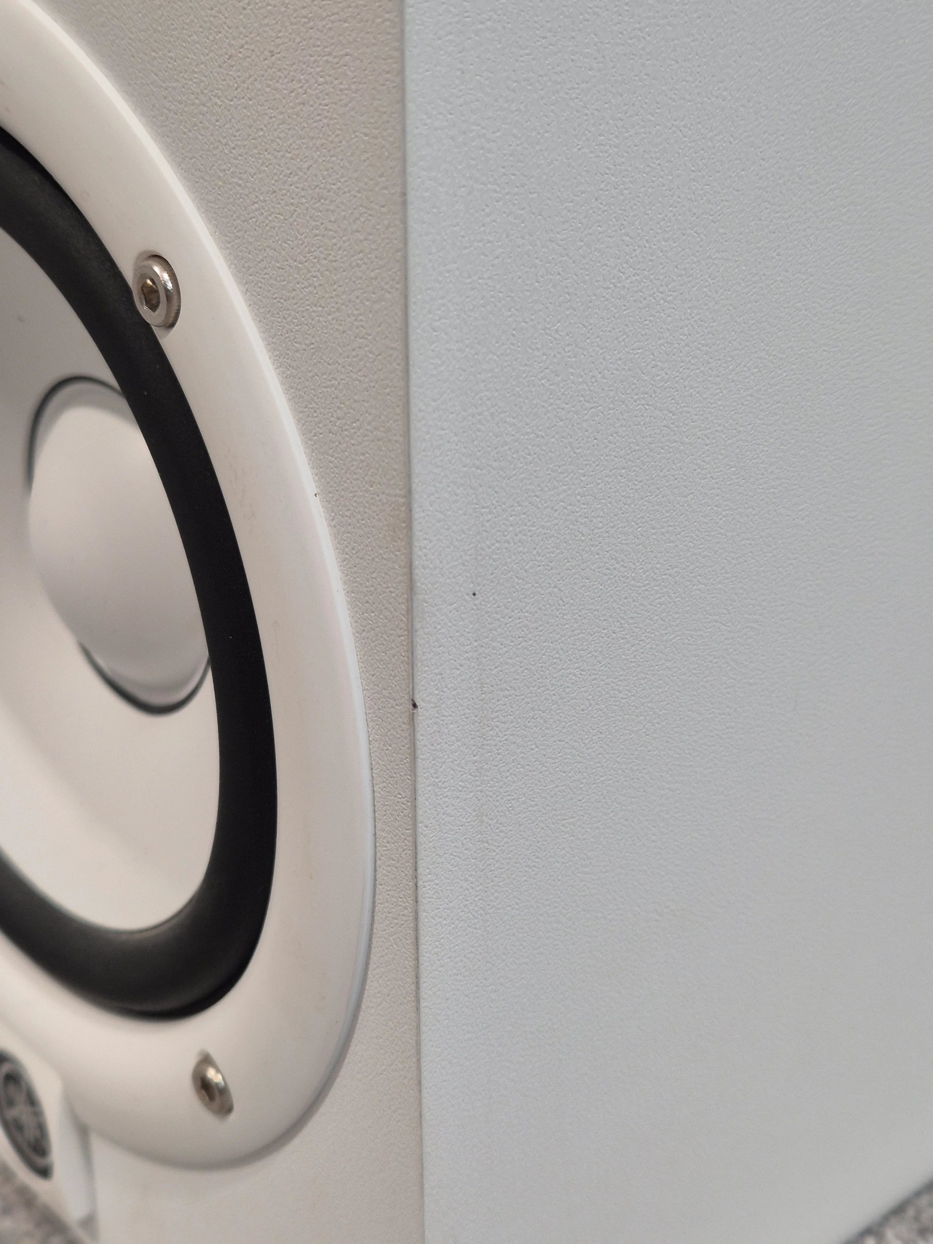 Yamaha H5 Studio Monitor Speakers - 2-Way Bass-Reflex Bi-Amplified - Pair - Image 9