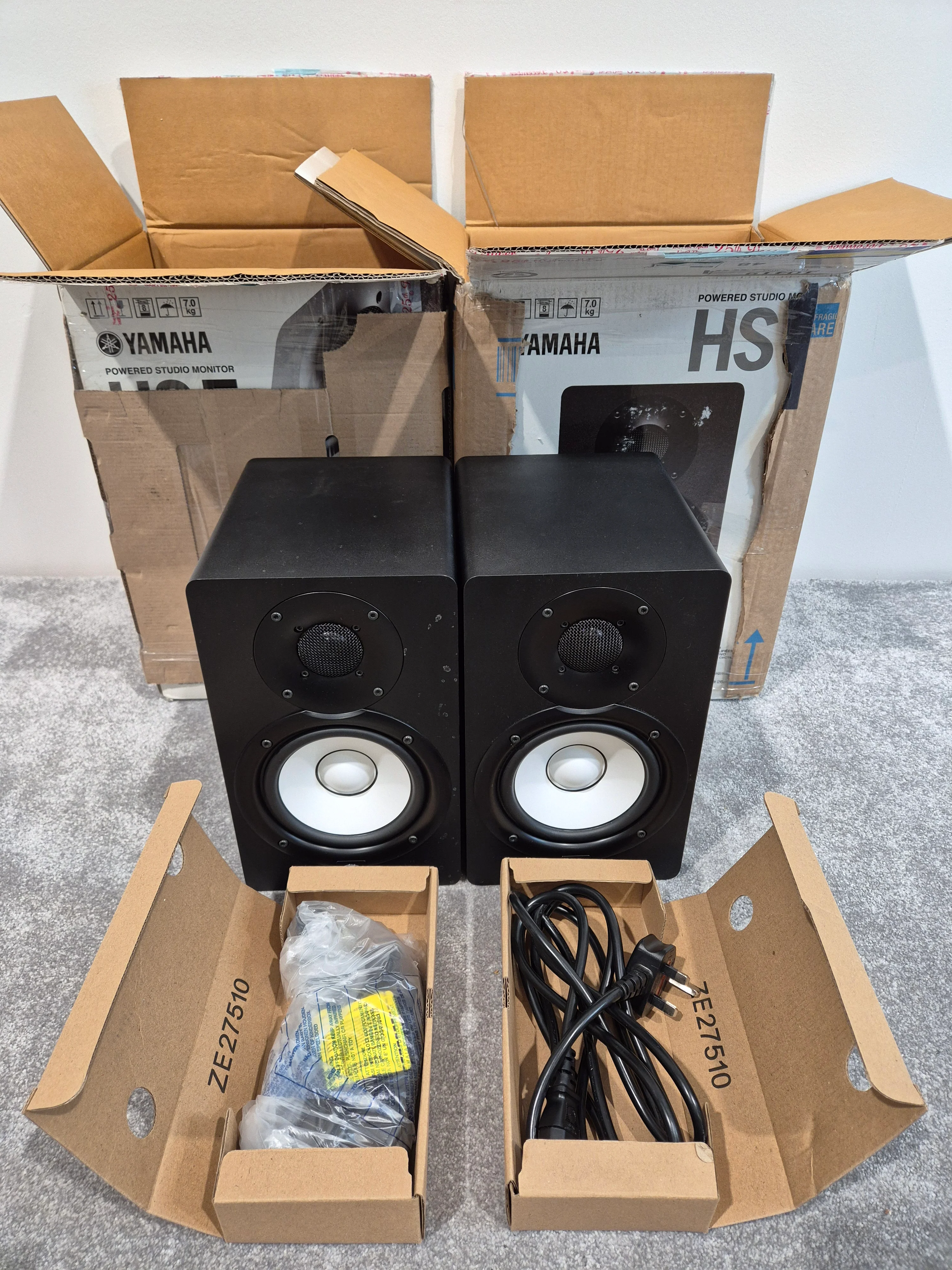 Yamaha HS5 - Powered Studio Monitor Speaker - Pair - Image 12