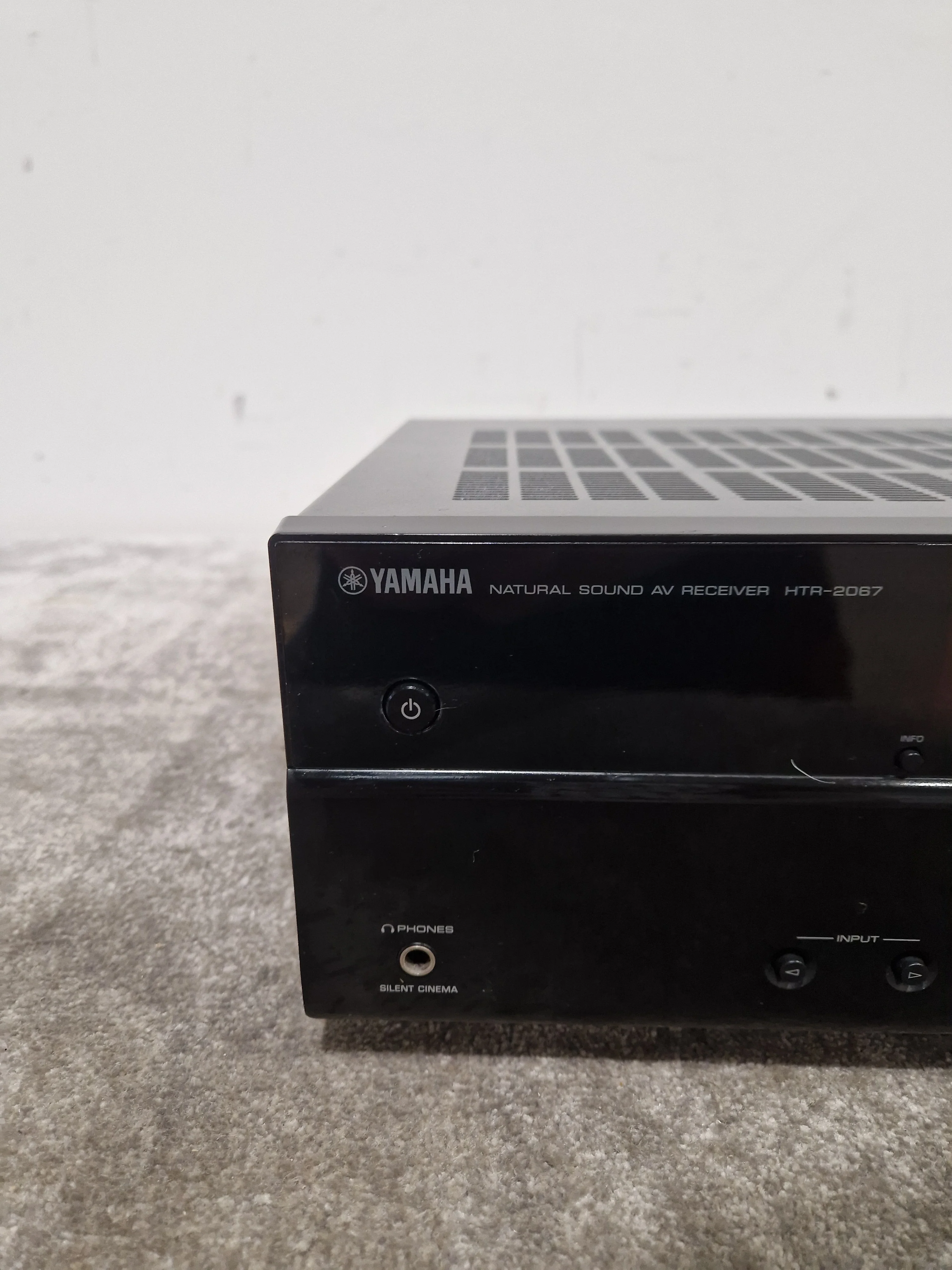 Yamaha HTR-2067 - AV Receiver - Black - Excellent - Image 3