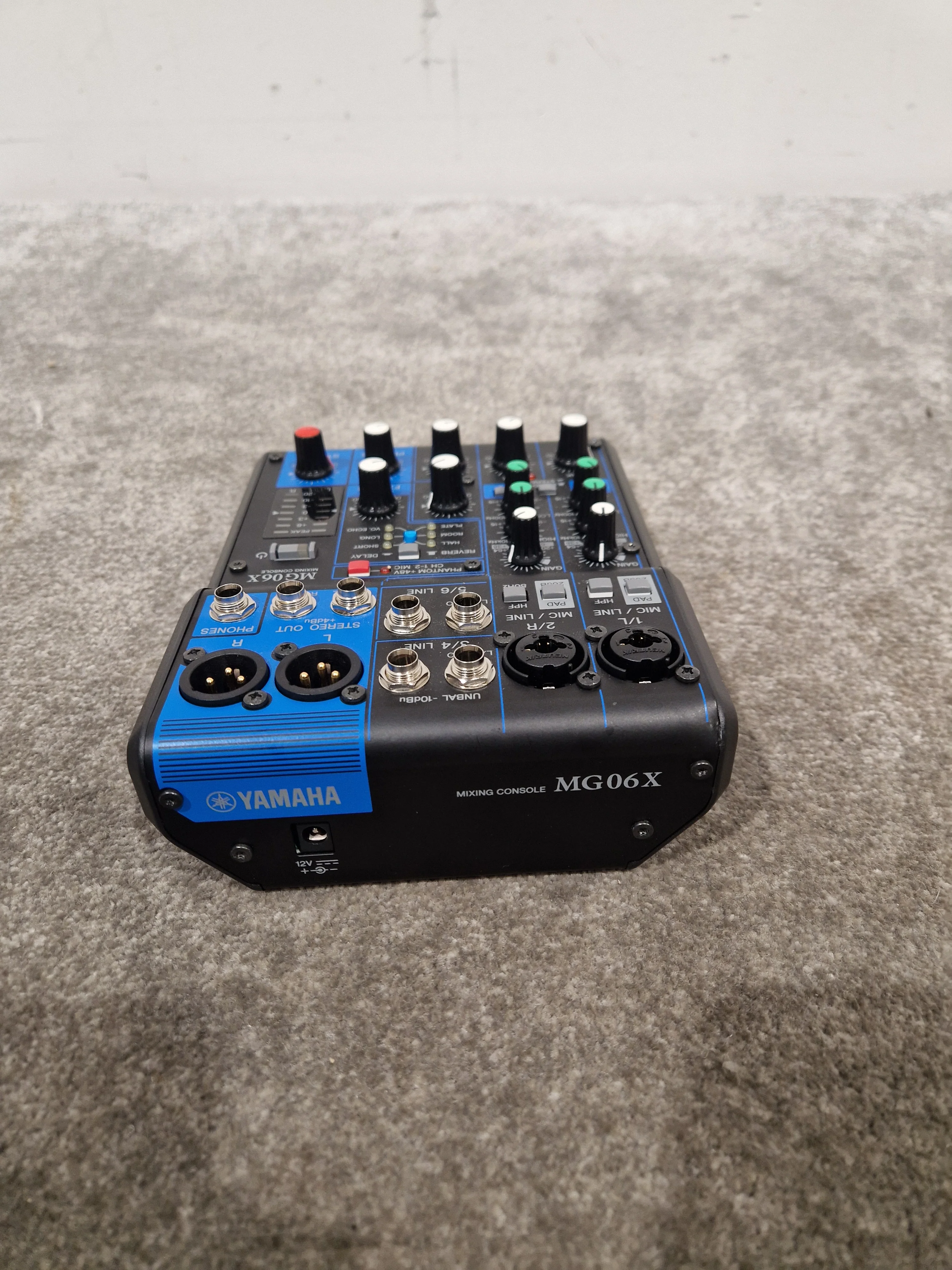 Yamaha MG06X 6-Channel Mixer - Compact Design - Excellent w/ Original Box & Power Supply - Image 11