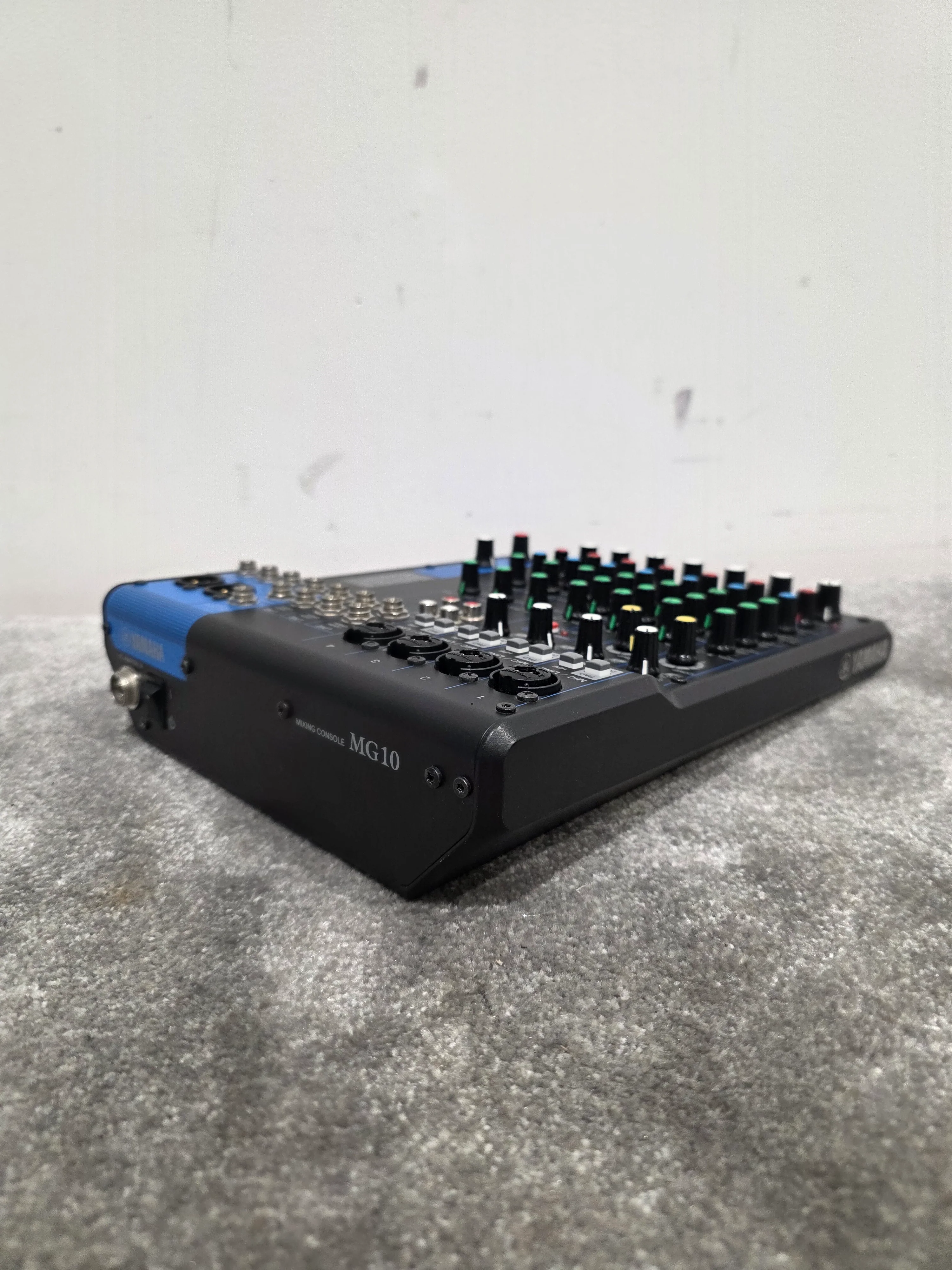 Yamaha MG10 - Mixing Console - Good - Image 7