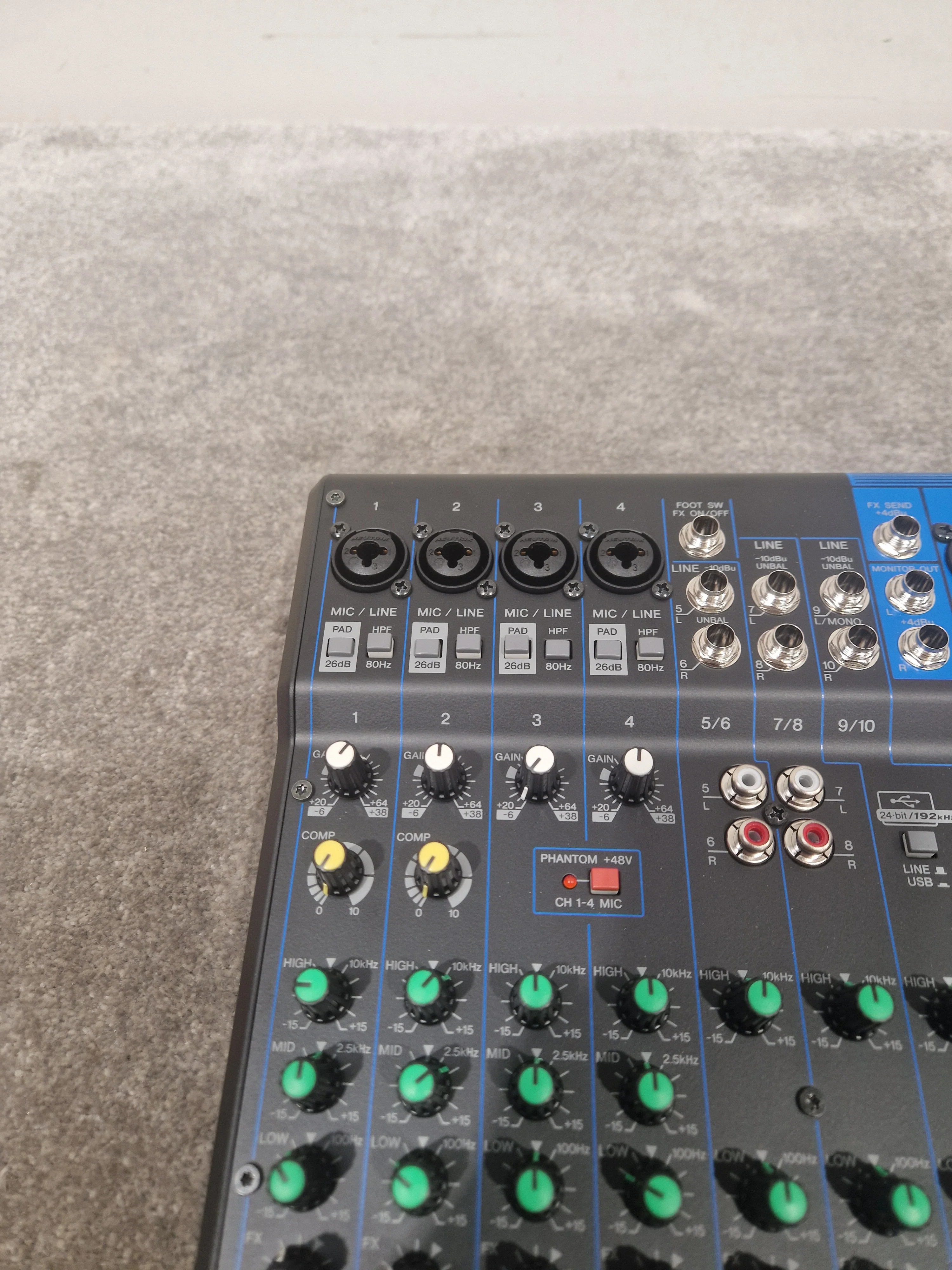 Yamaha MG10XU - 10-Channel Mixer w/ FX - Excellent w/ Soft Case - Image 2