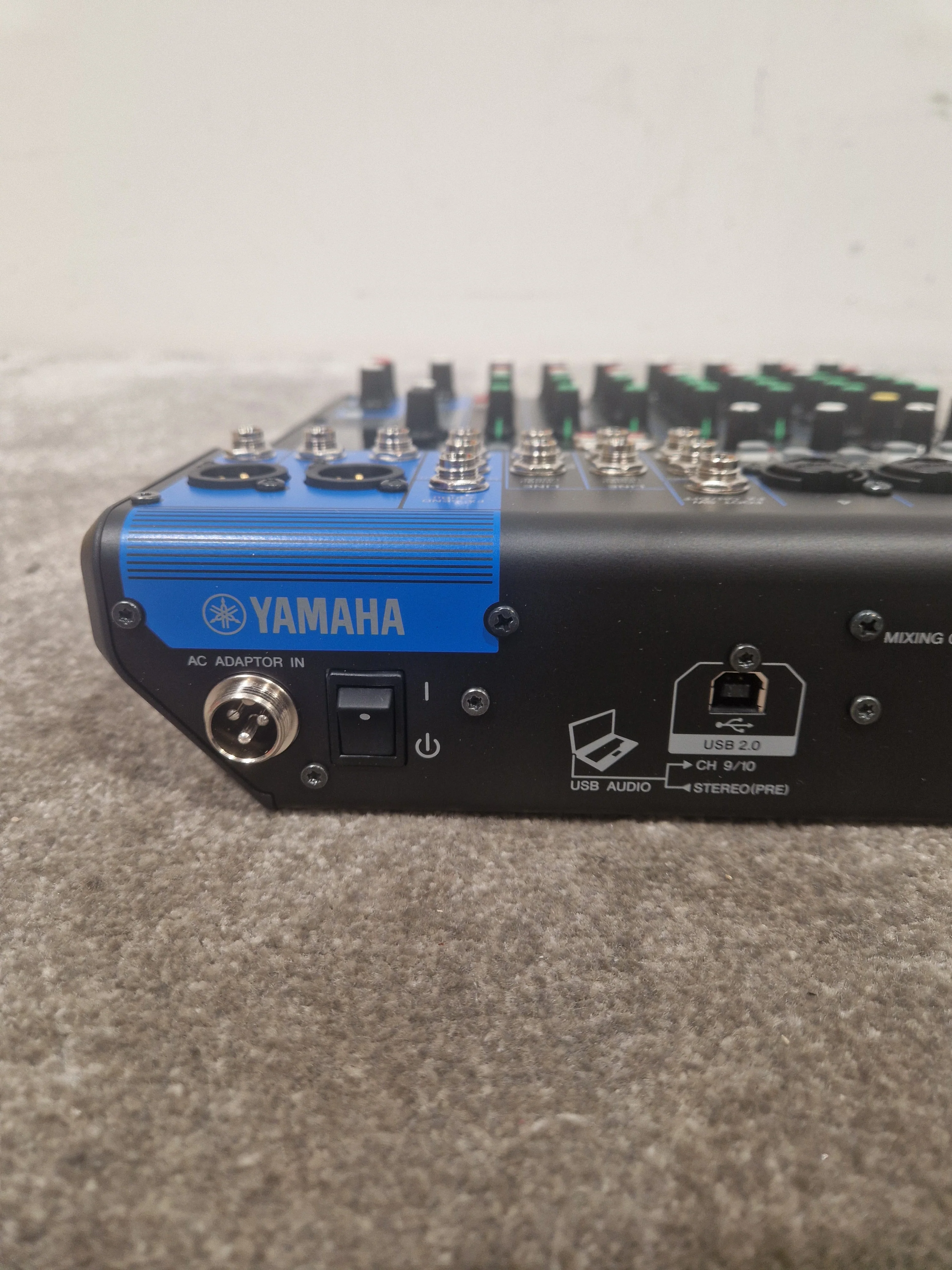 Yamaha MG10XU - 10-Channel Mixer w/ FX - Excellent w/ Soft Case - Image 8