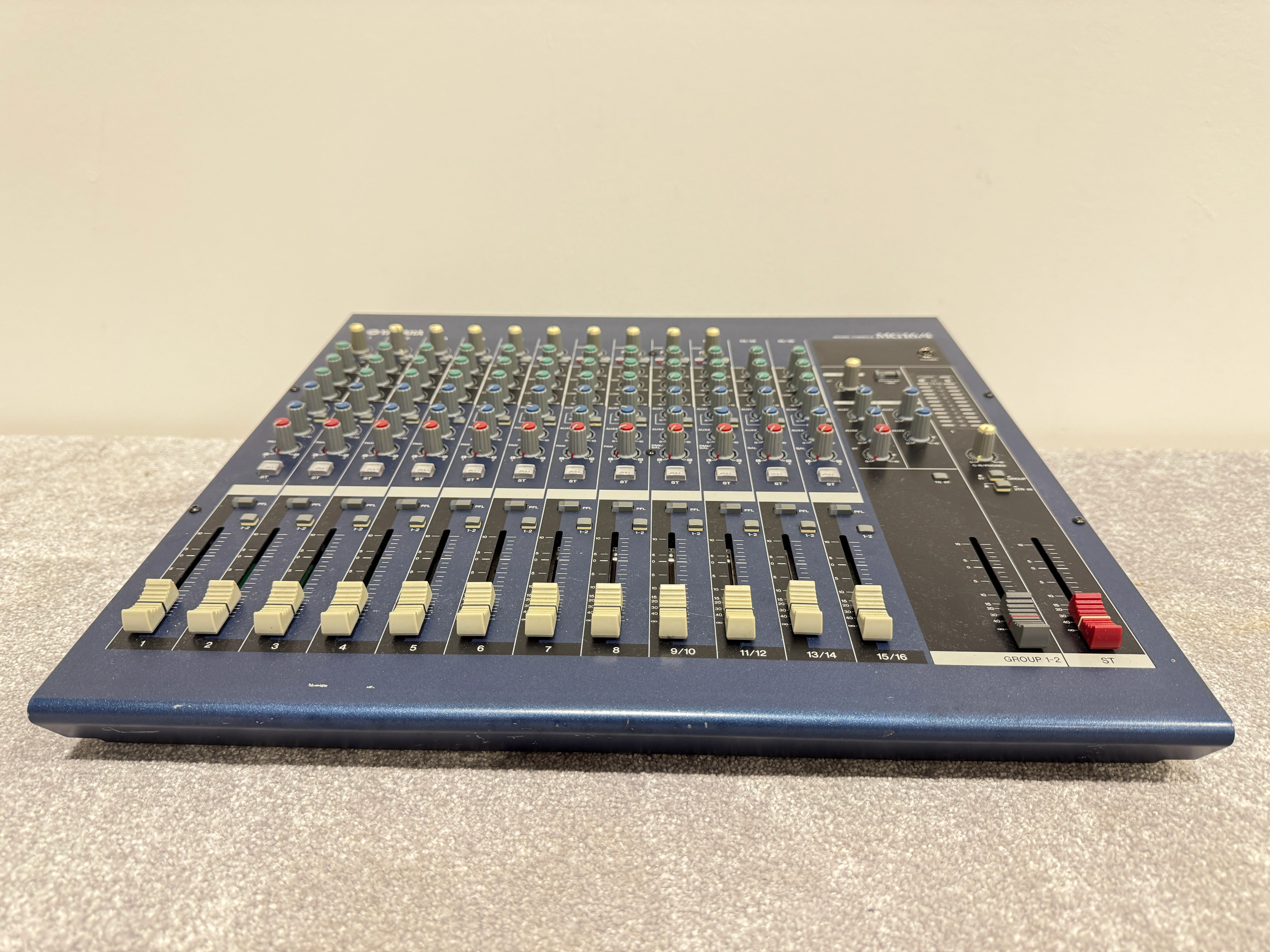 Yamaha MG16/4 Mixing Console - Image 6