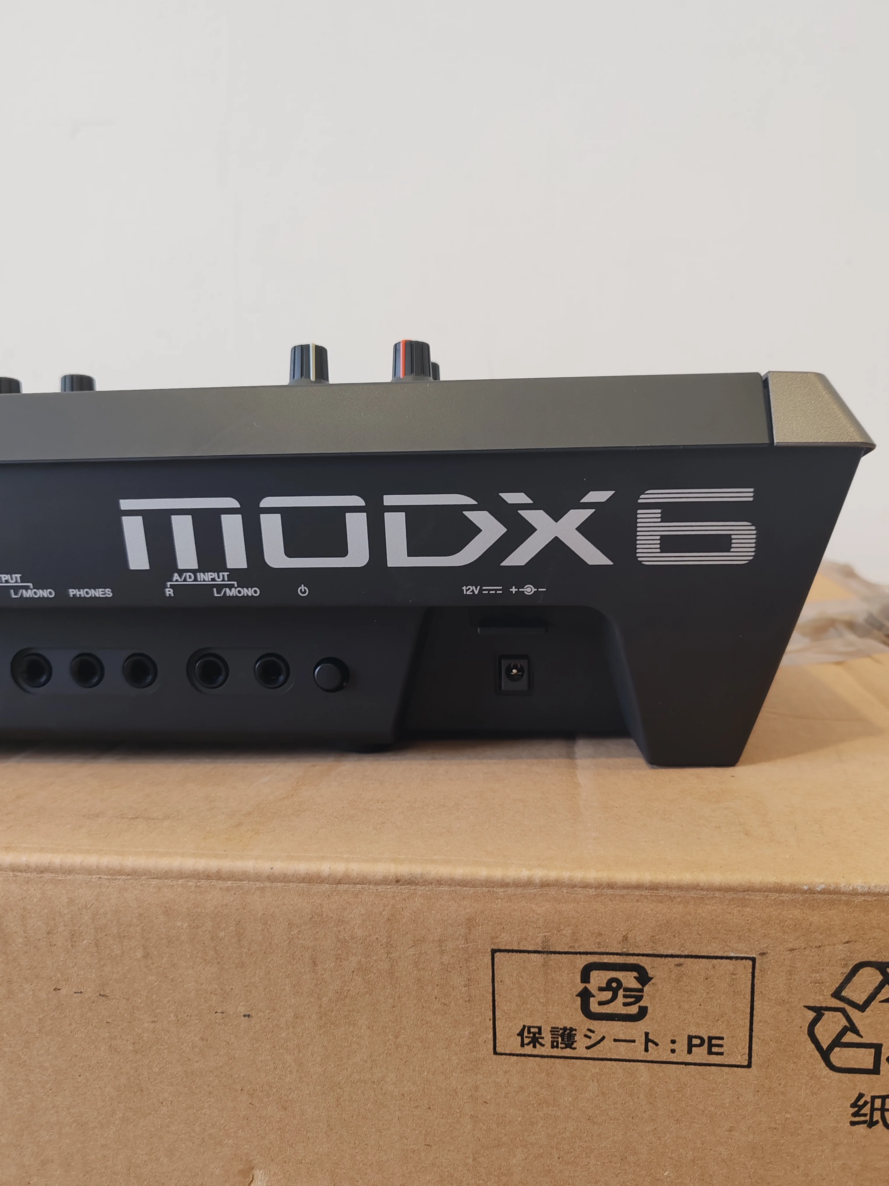 Yamaha MODX6 Synthesizer – AWM2 & FM-X Engines – Mint w/ Manual, Power Supply & Original Box - Image 5