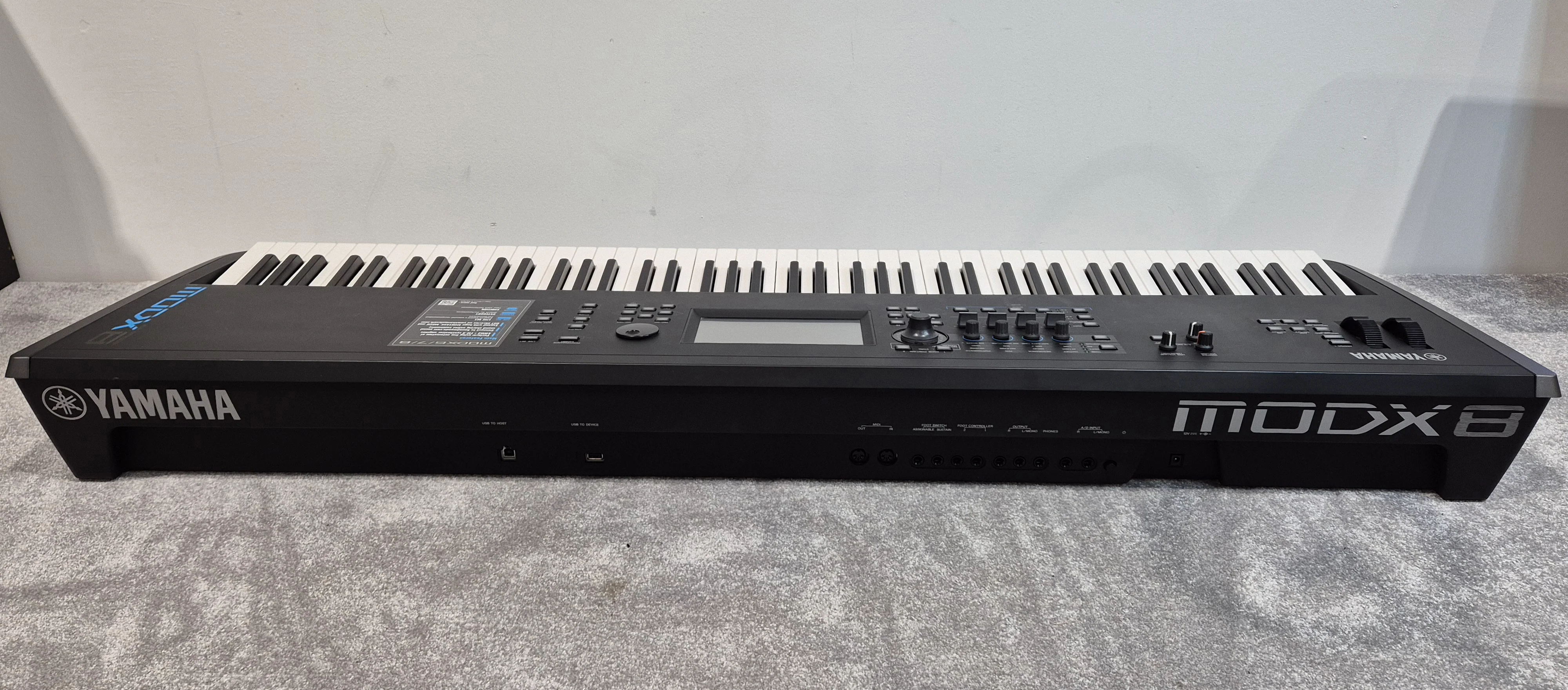 Yamaha MODX8  - 88-key Action Keyboard Synthesizer + Soft Bag - Image 8