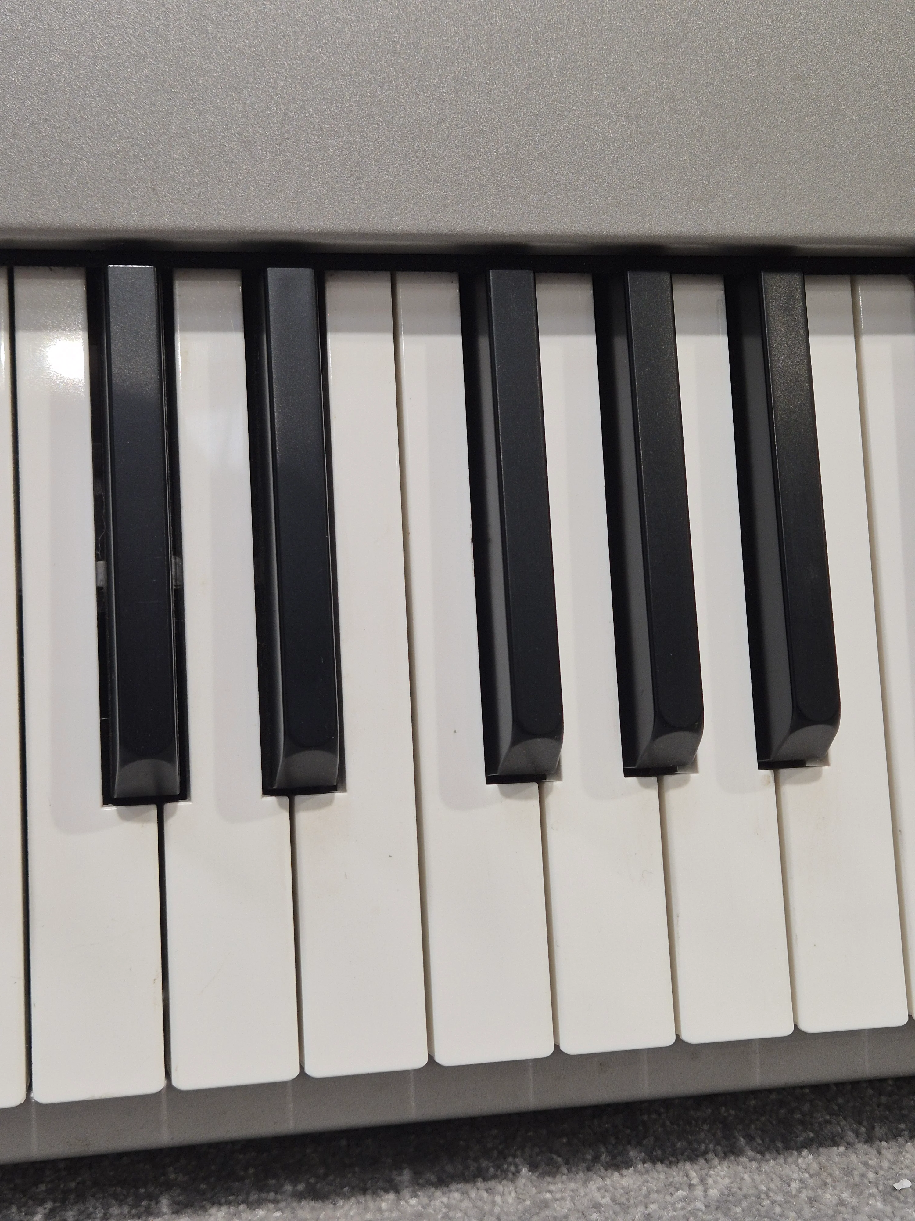 Yamaha Motif 8 Synth Keyboard - 88-Key Synthesizer - Very Good w/ Power Supply - Image 7