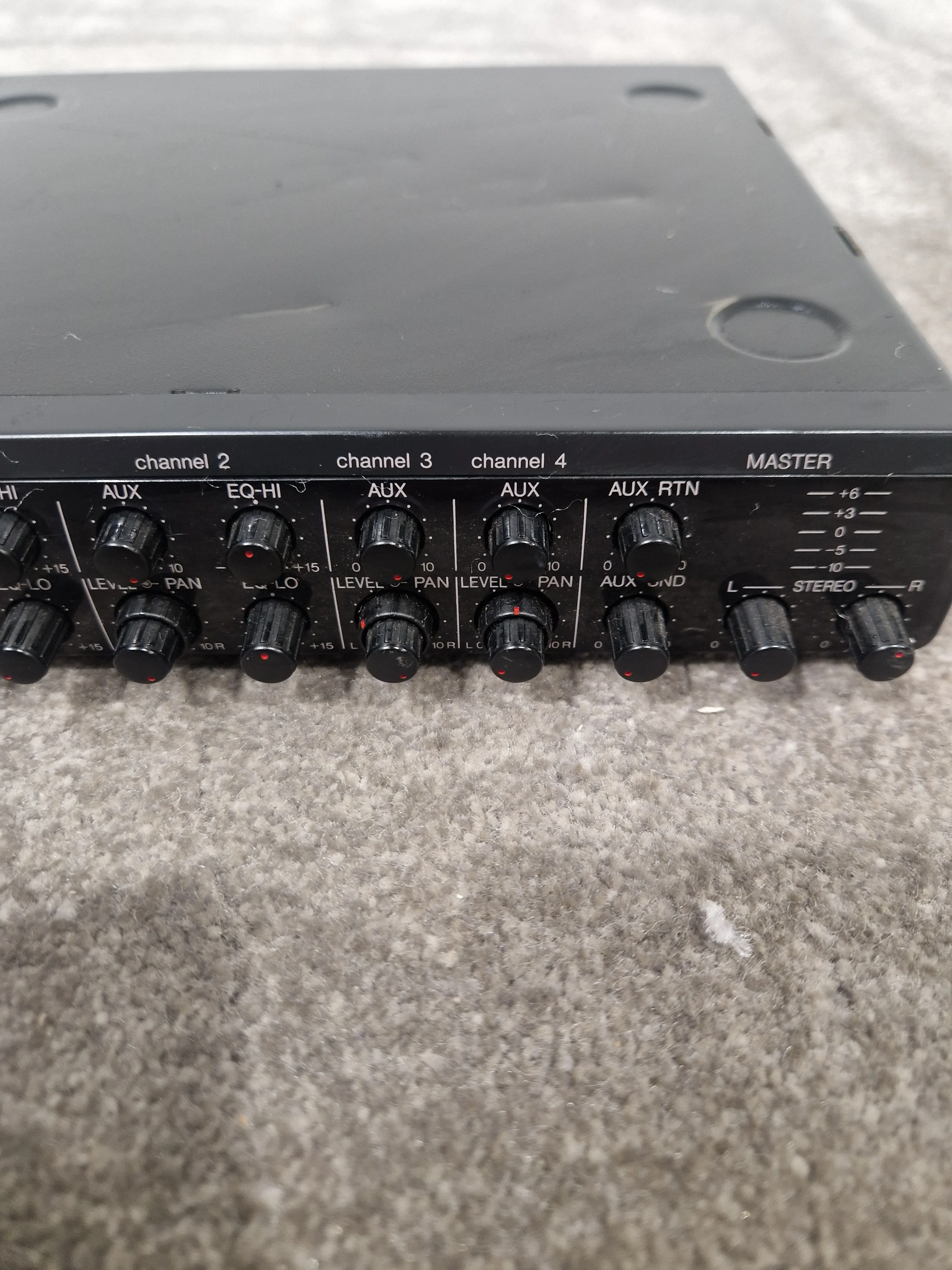 Yamaha Mv100 Mic Line Mixer - 10-Channel, Compact Design - Very Good w/ Manuals - Image 7