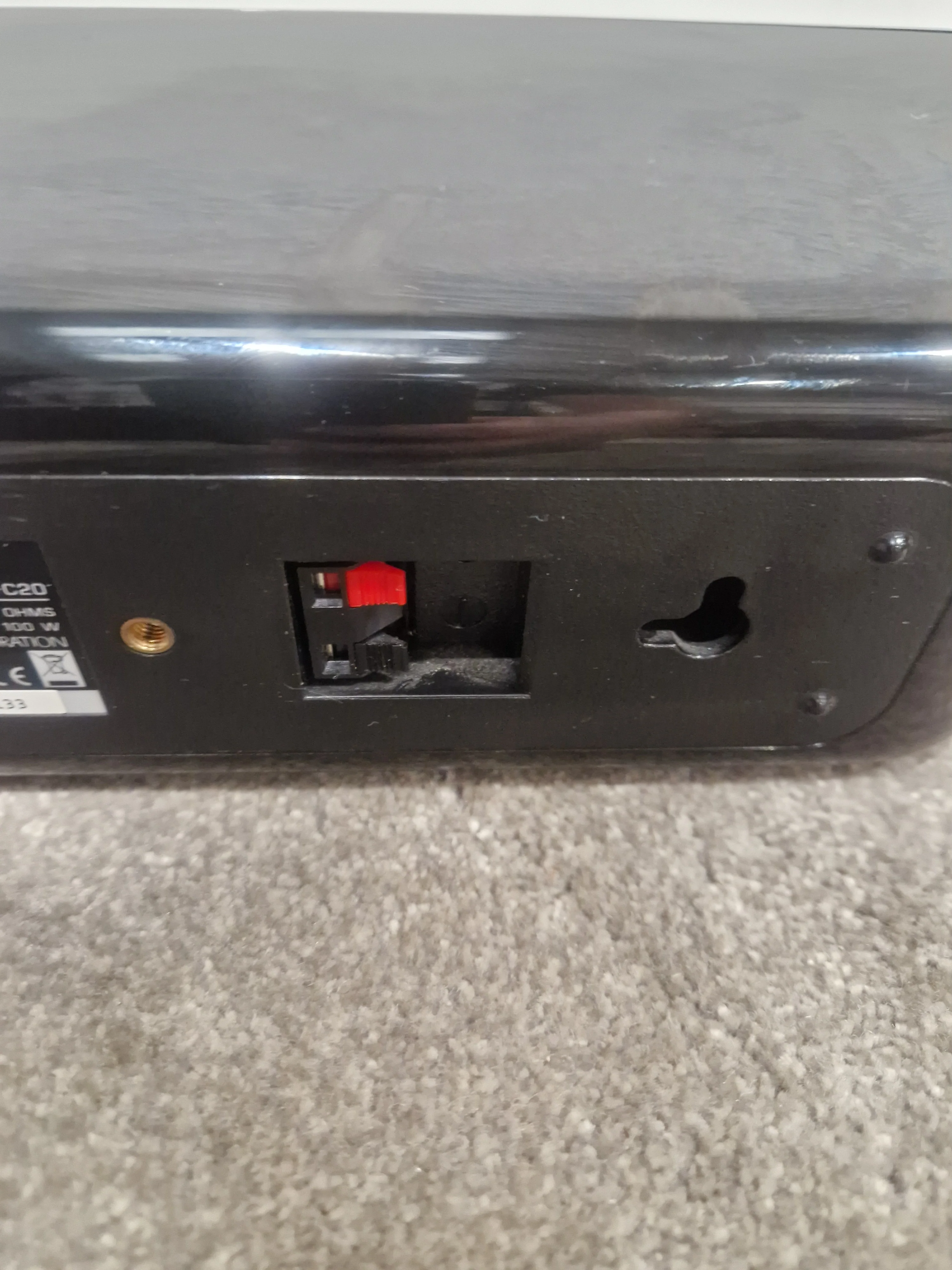 Yamaha NS-C20 - Sound Bar - Black - Excellent - Image 4