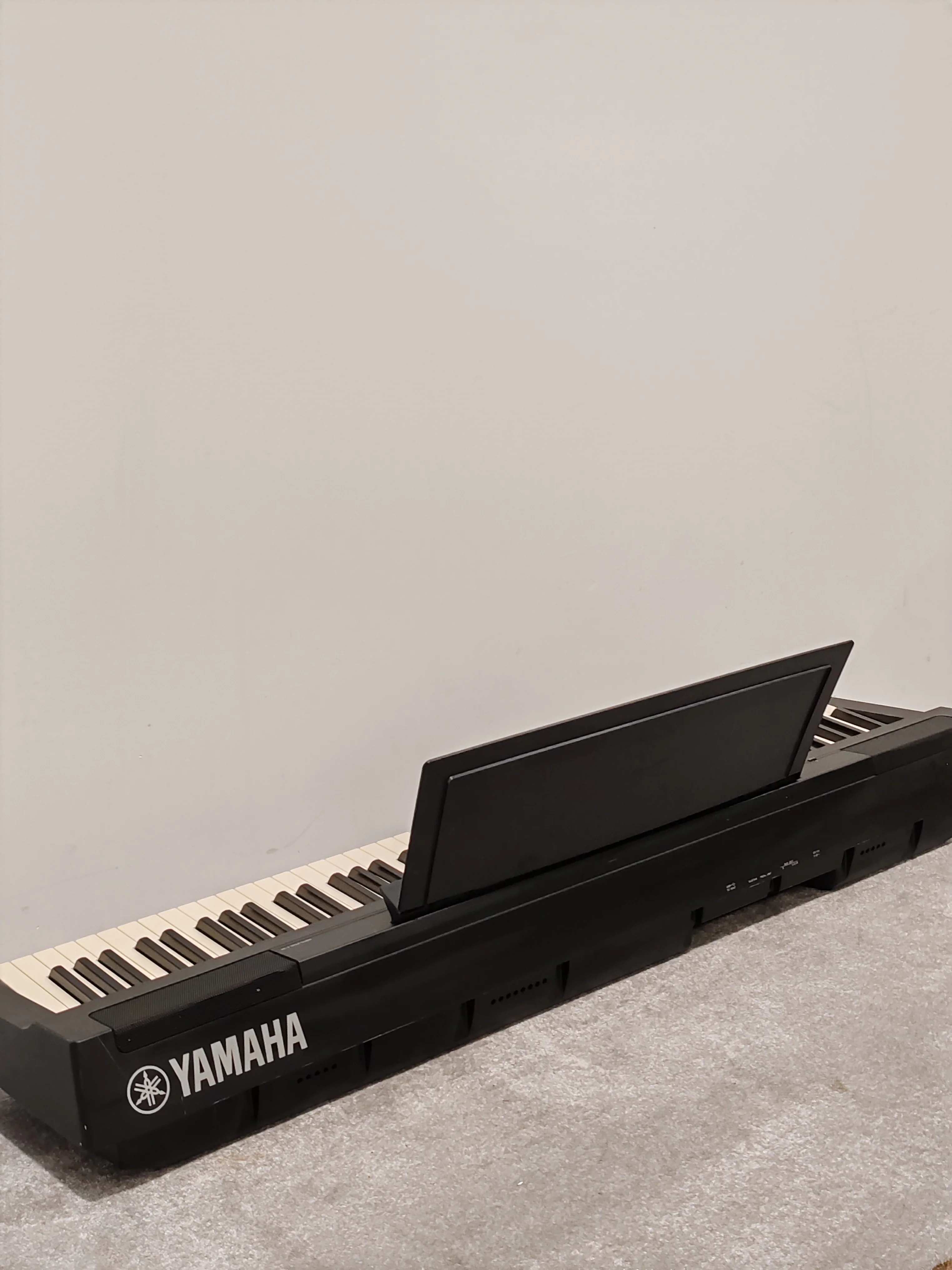Yamaha P-125 88 Weighted Key Digital Piano w/ Sustain Pedal and Power Adapter - Image 8
