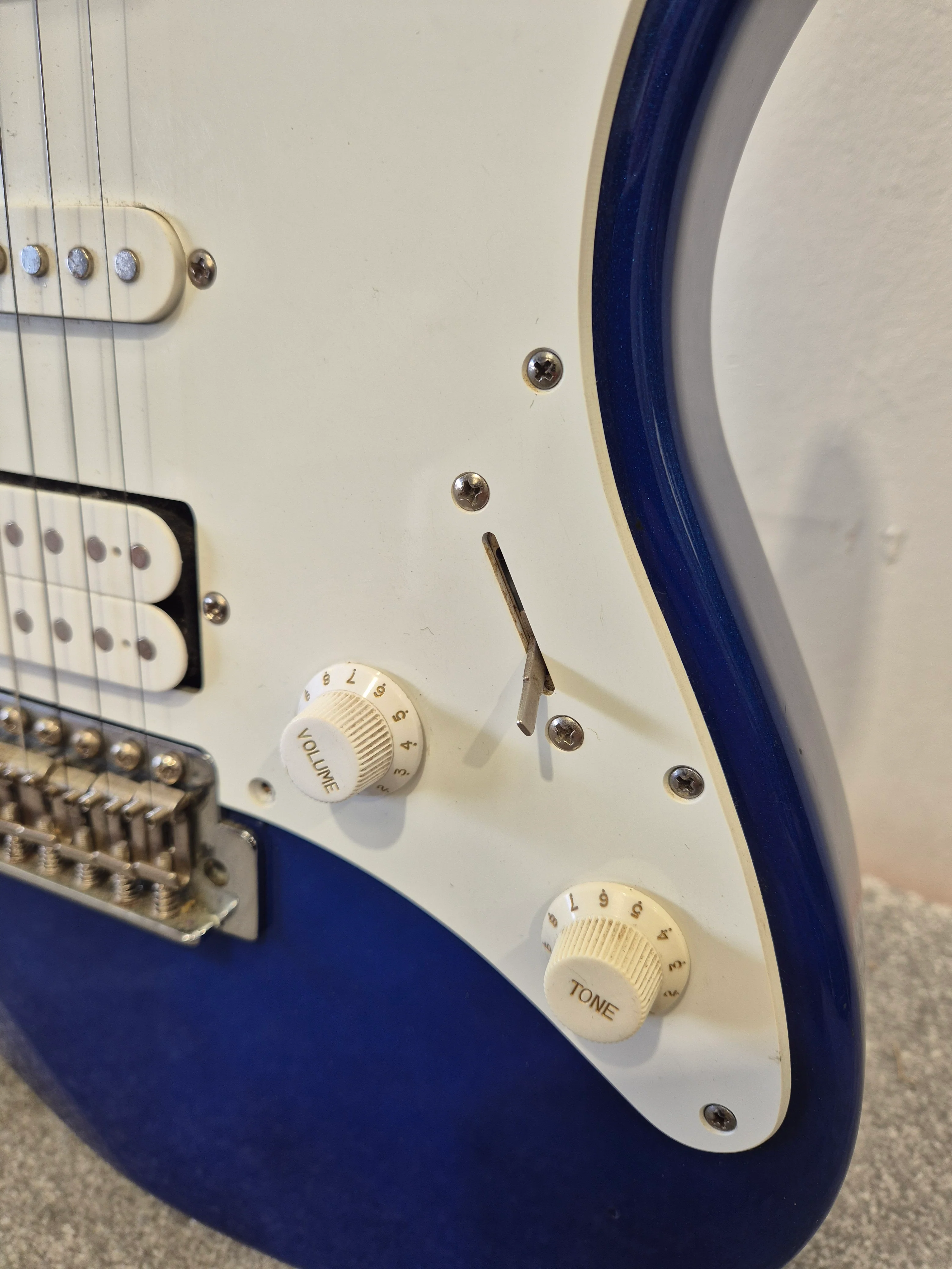 Yamaha Pacifica - Blue - Solid Body Electric Guitar - Very Good w/ Hard Case - Image 3