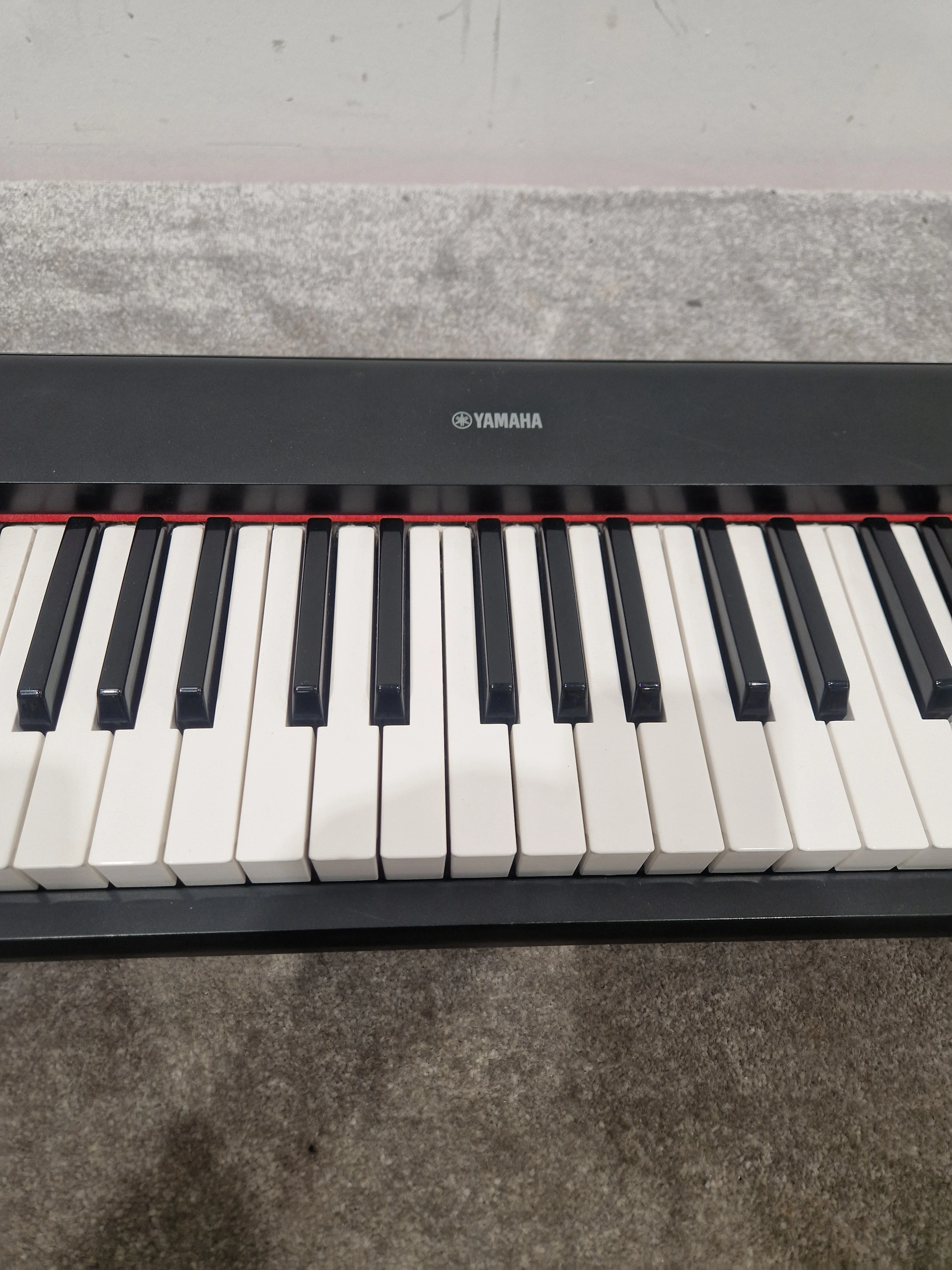 Yamaha Piaggero NP-series – 61-Key Portable Digital Piano, Graded Soft Touch – Very Good - Image 2