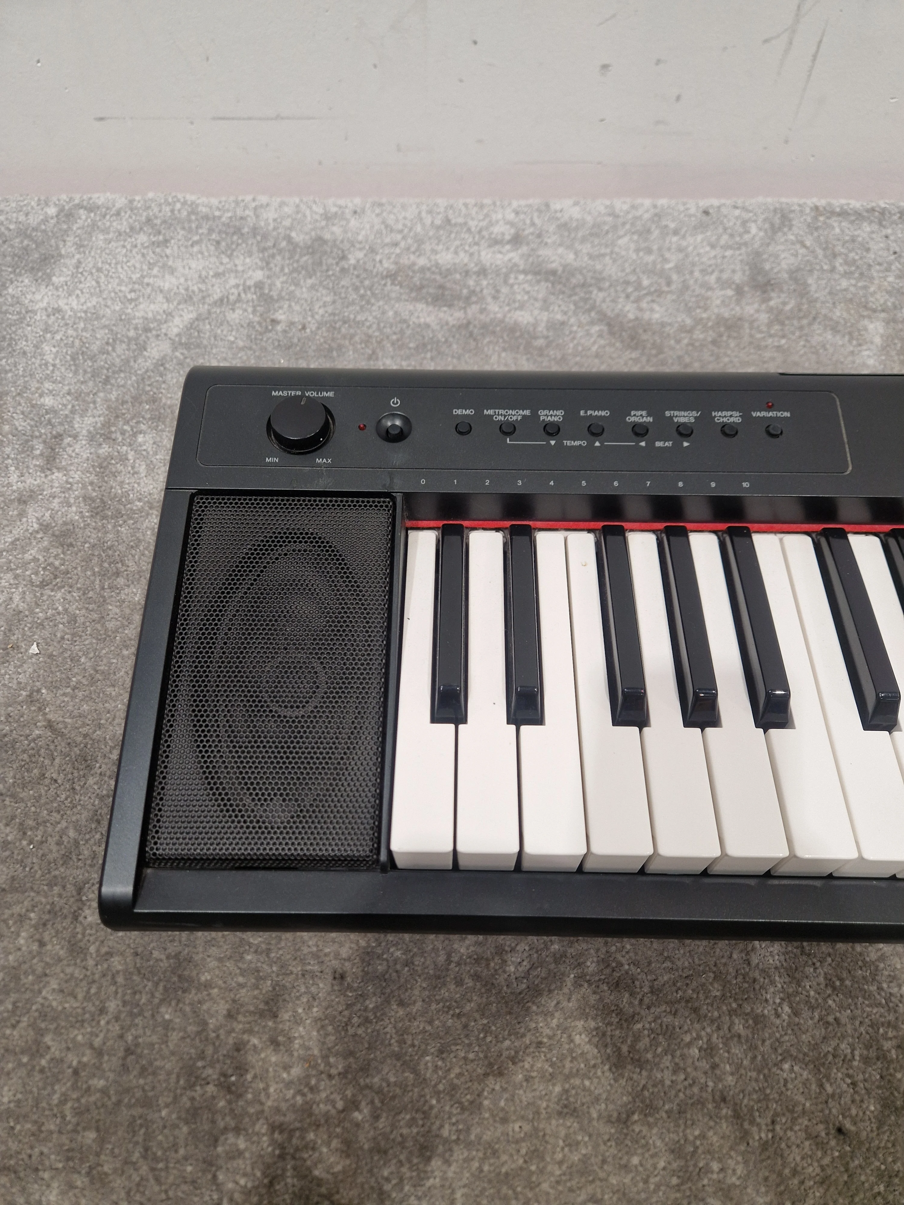 Yamaha Piaggero NP-series – 61-Key Portable Digital Piano, Graded Soft Touch – Very Good - Image 8