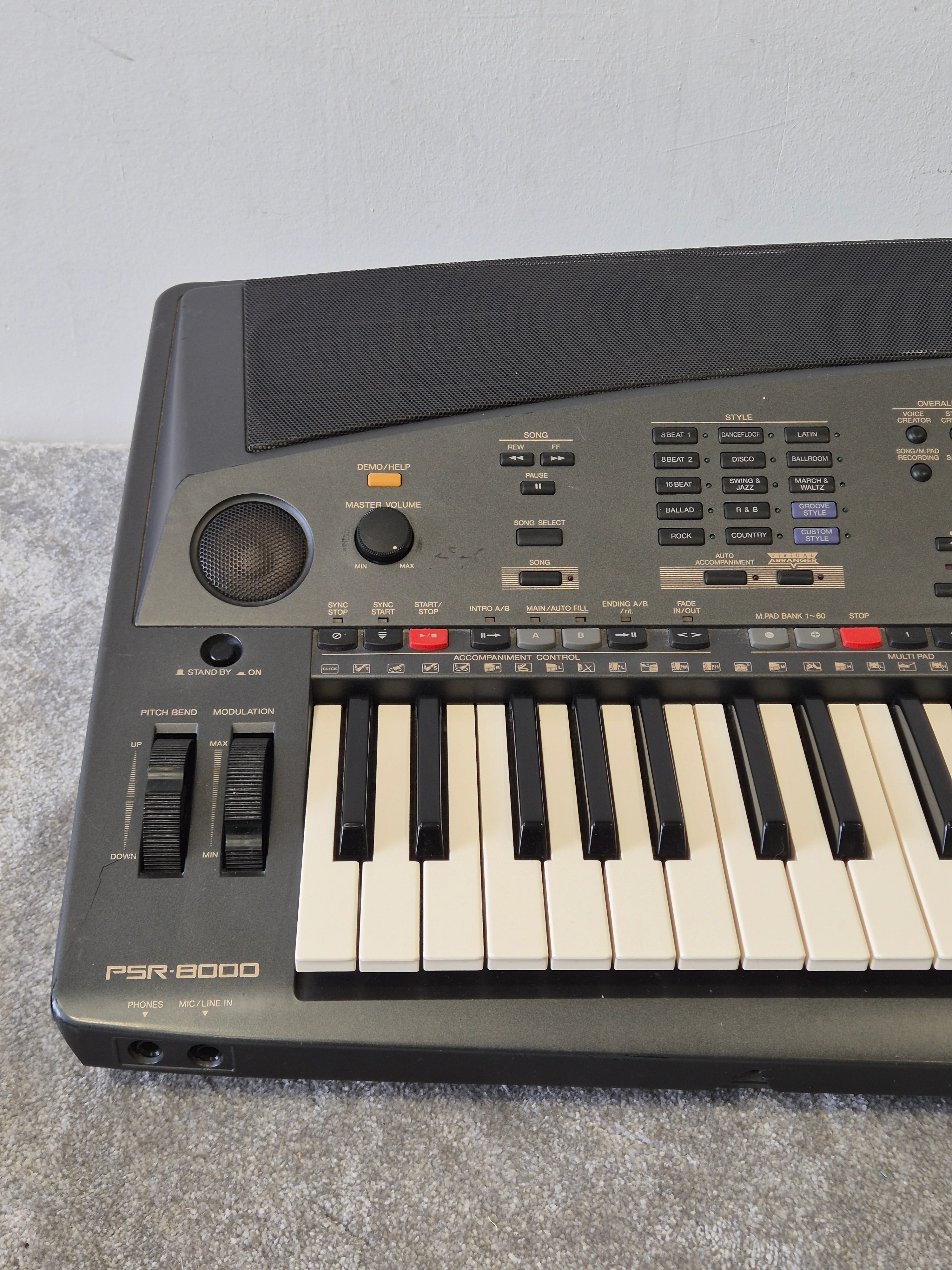 Yamaha PSR-8000 - Versatile Electronic Keyboard - Fair - Image 4