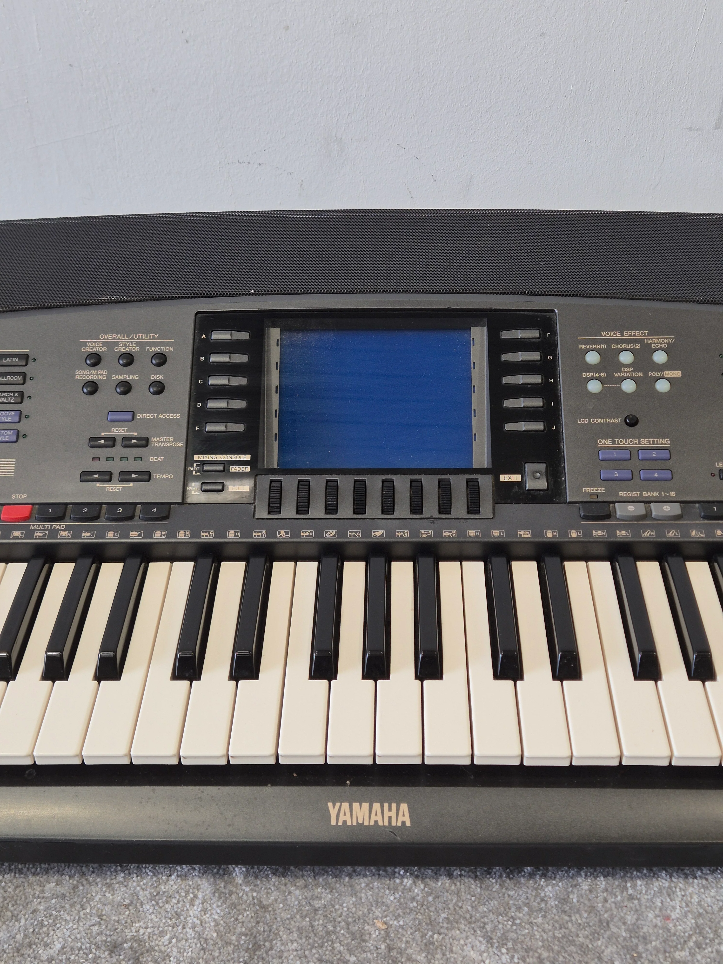 Yamaha PSR-8000 - Versatile Electronic Keyboard - Fair - Image 5