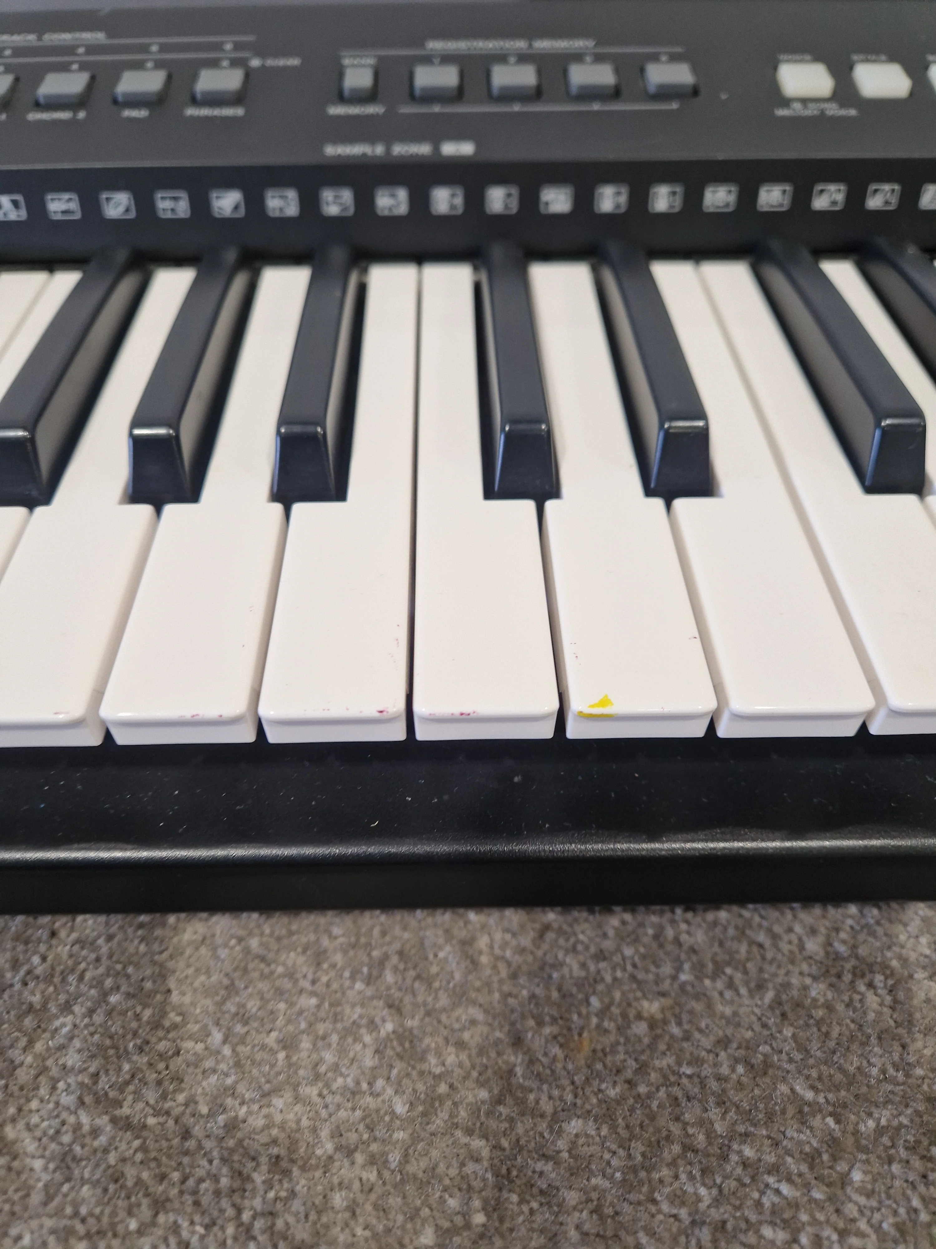 Yamaha PSR-E463 Keyboard - 61-Key Portable - Good - Image 3