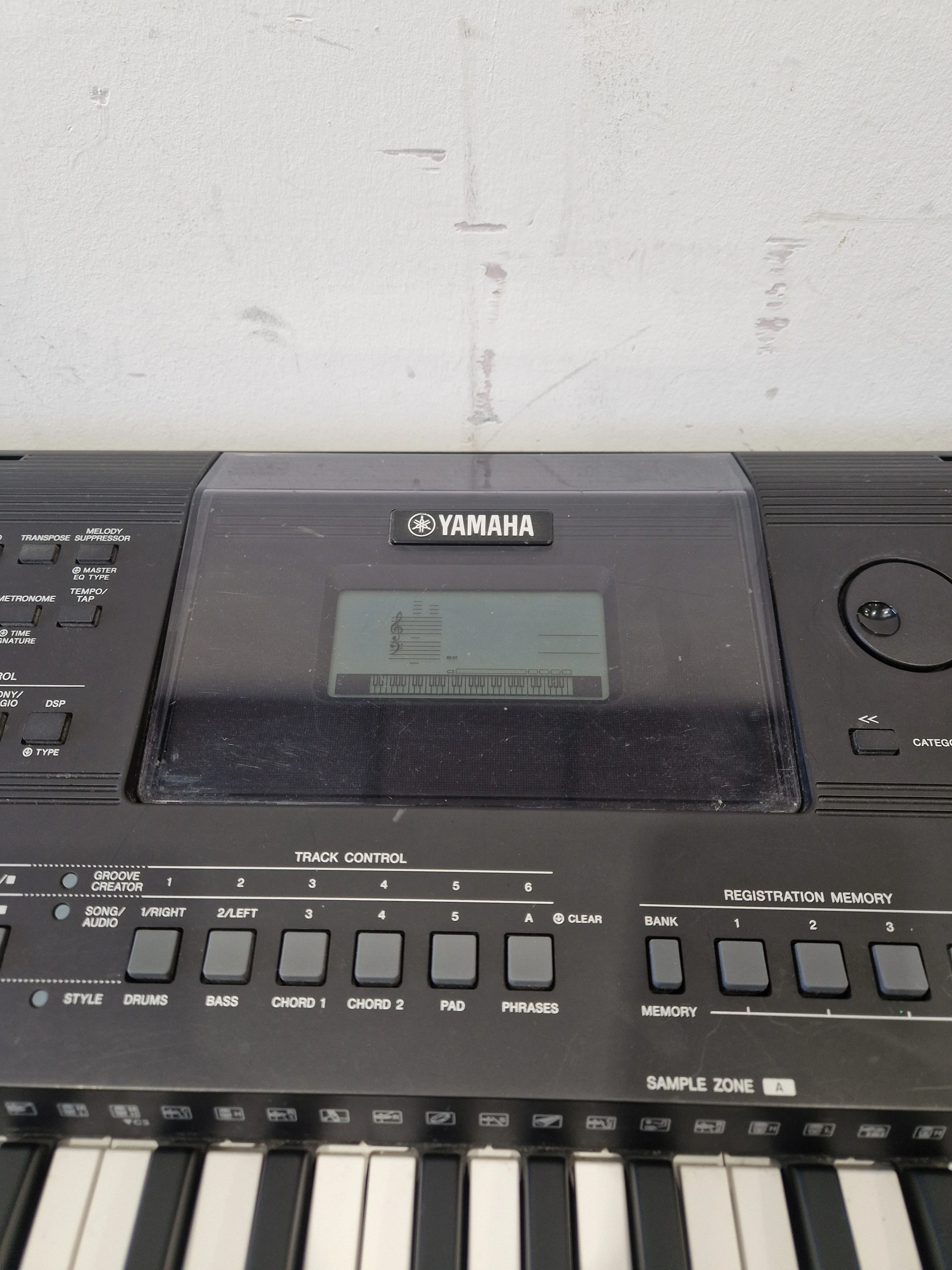 Yamaha PSR-E463 Keyboard - 61-Key Portable - Good - Image 6