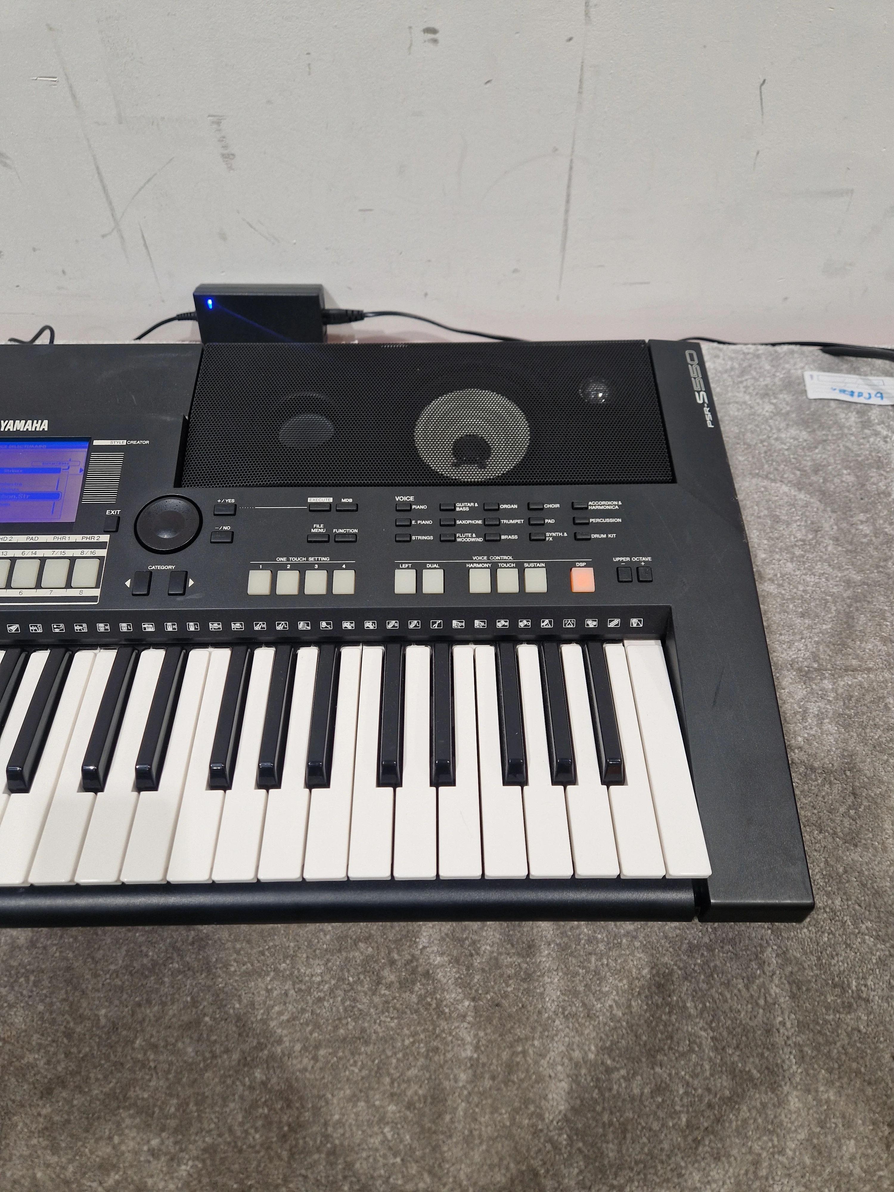 Yamaha PSR-S550 – 61-Key Arranger Keyboard – Good w/ 16V Power Supply (Read Desc) - Image 2