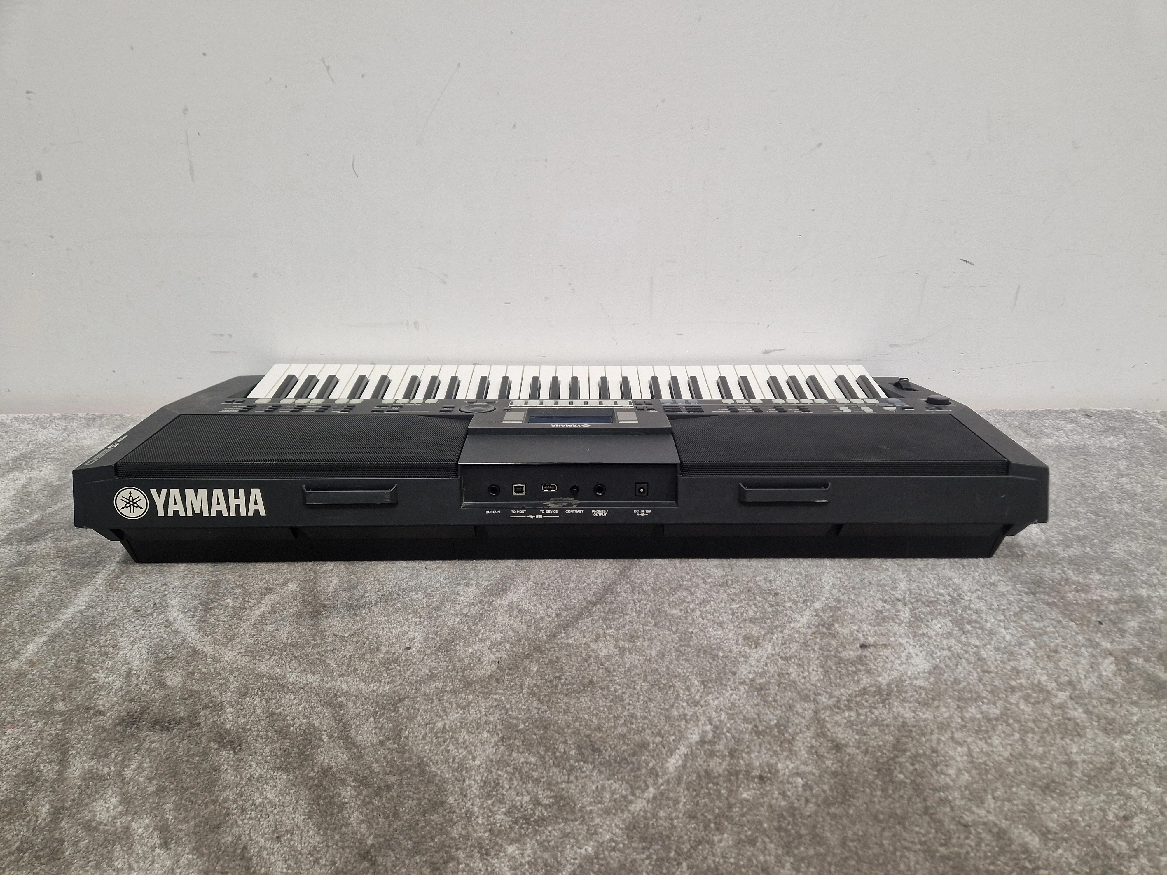 Yamaha PSR-S550 61-KEY Keyboard - Dynamic Arranger - Spares or Repair - Image 2