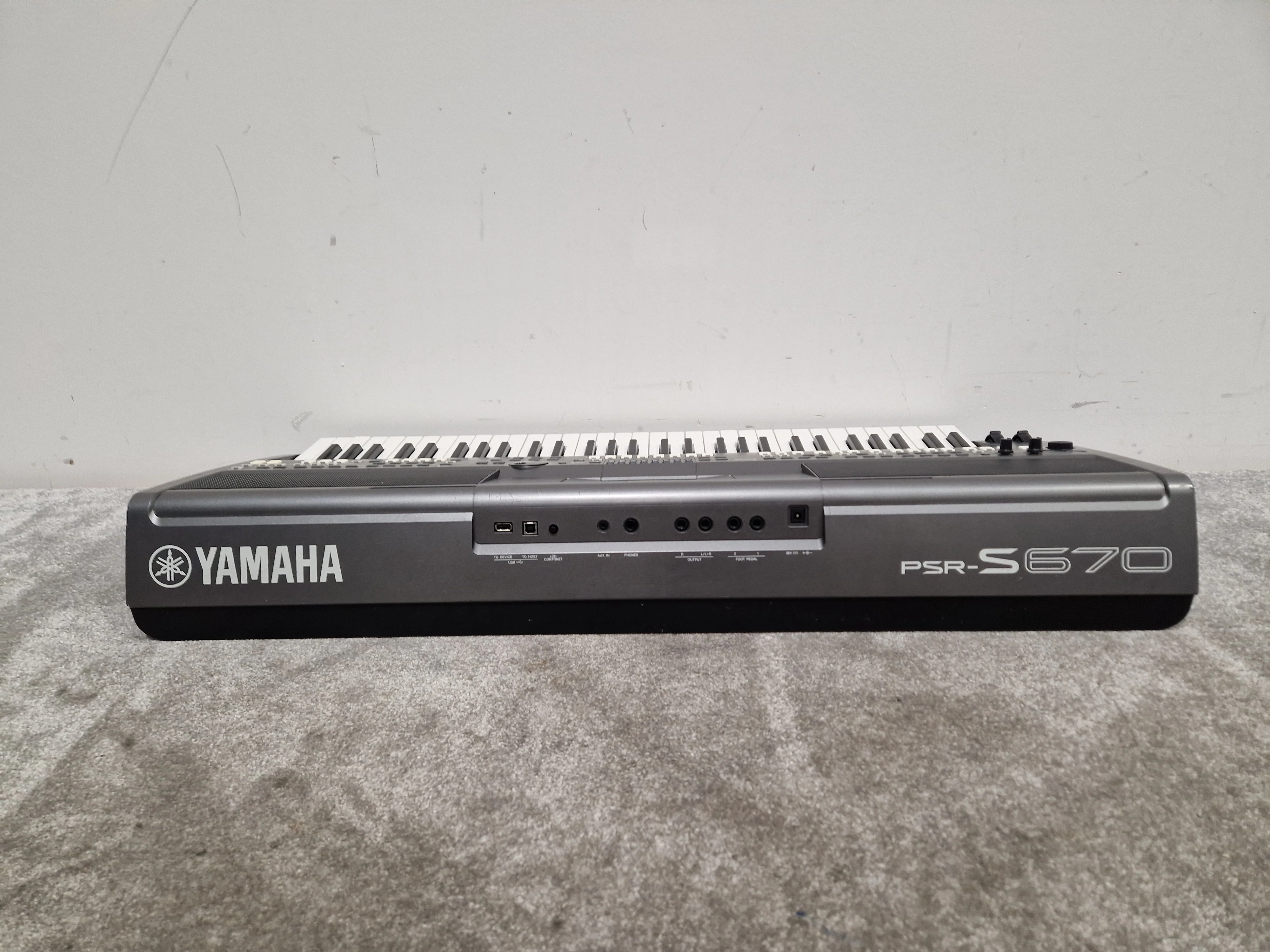Yamaha PSR-S670 - Arranger Keyboard - Excellent w/ Power Supply - Image 4