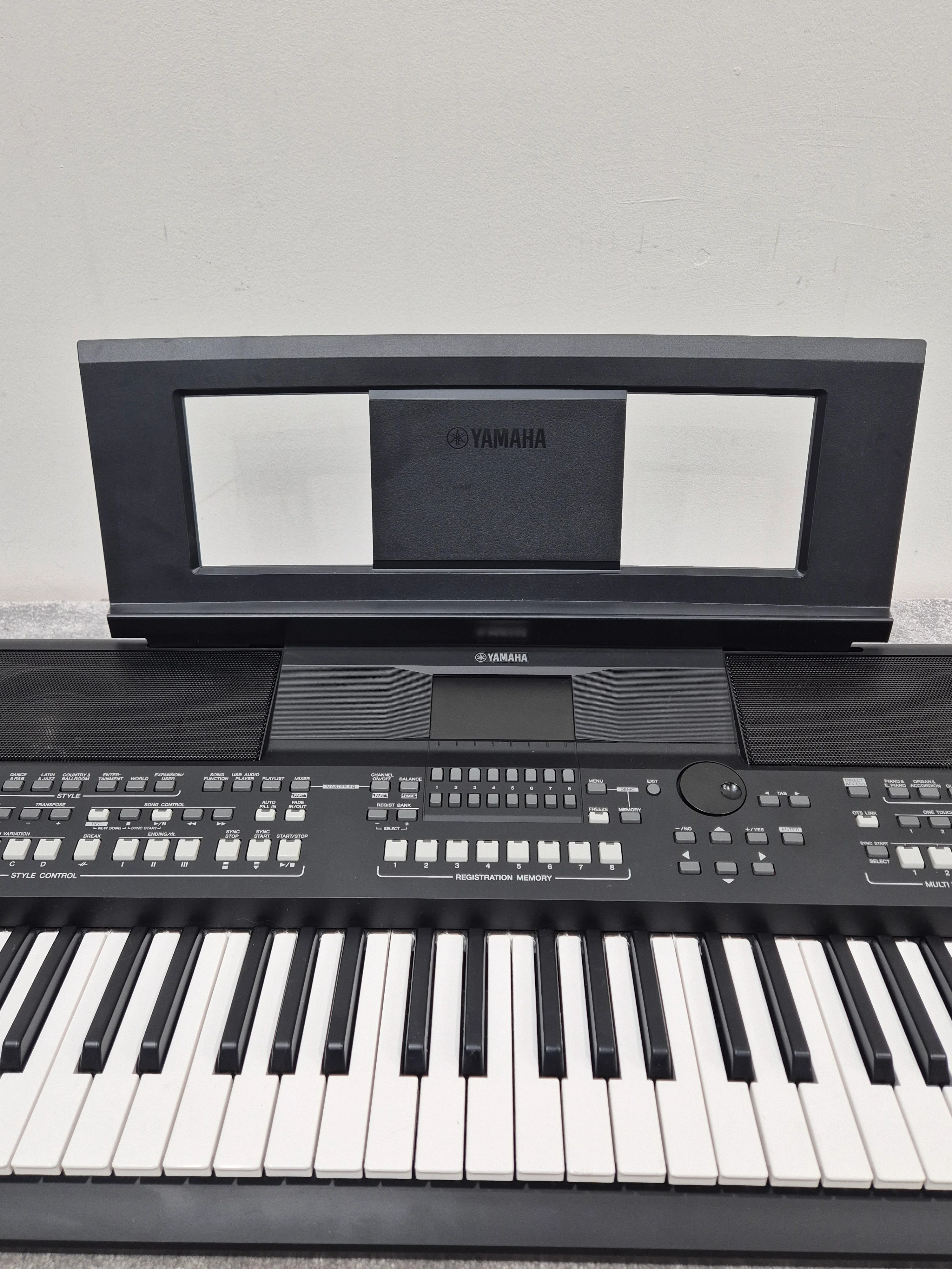 Yamaha PSR-SX600 - Portable Arranger Keyboard - Image 12