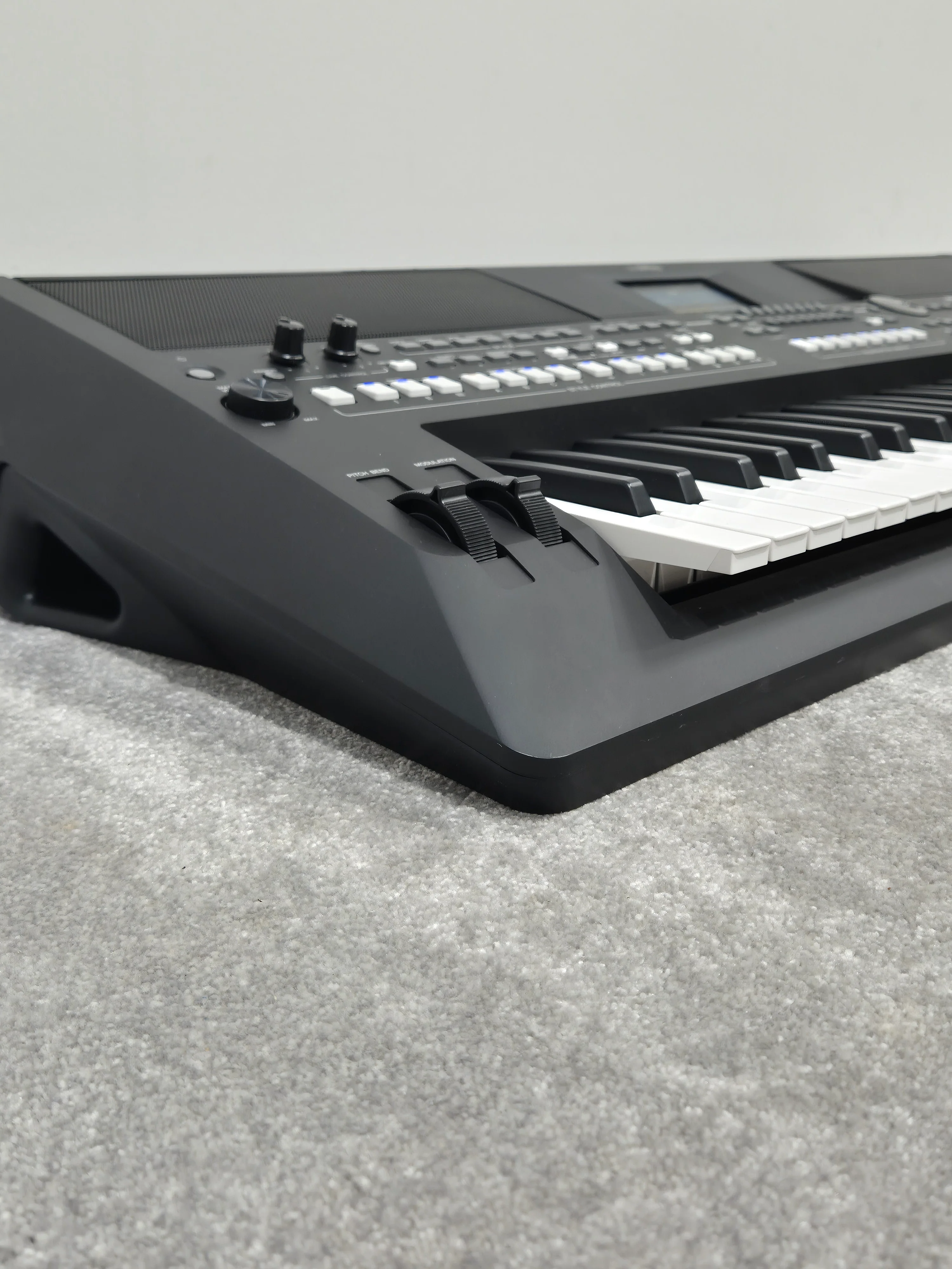 Yamaha PSR-SX600 - Portable Arranger Keyboard - Image 6
