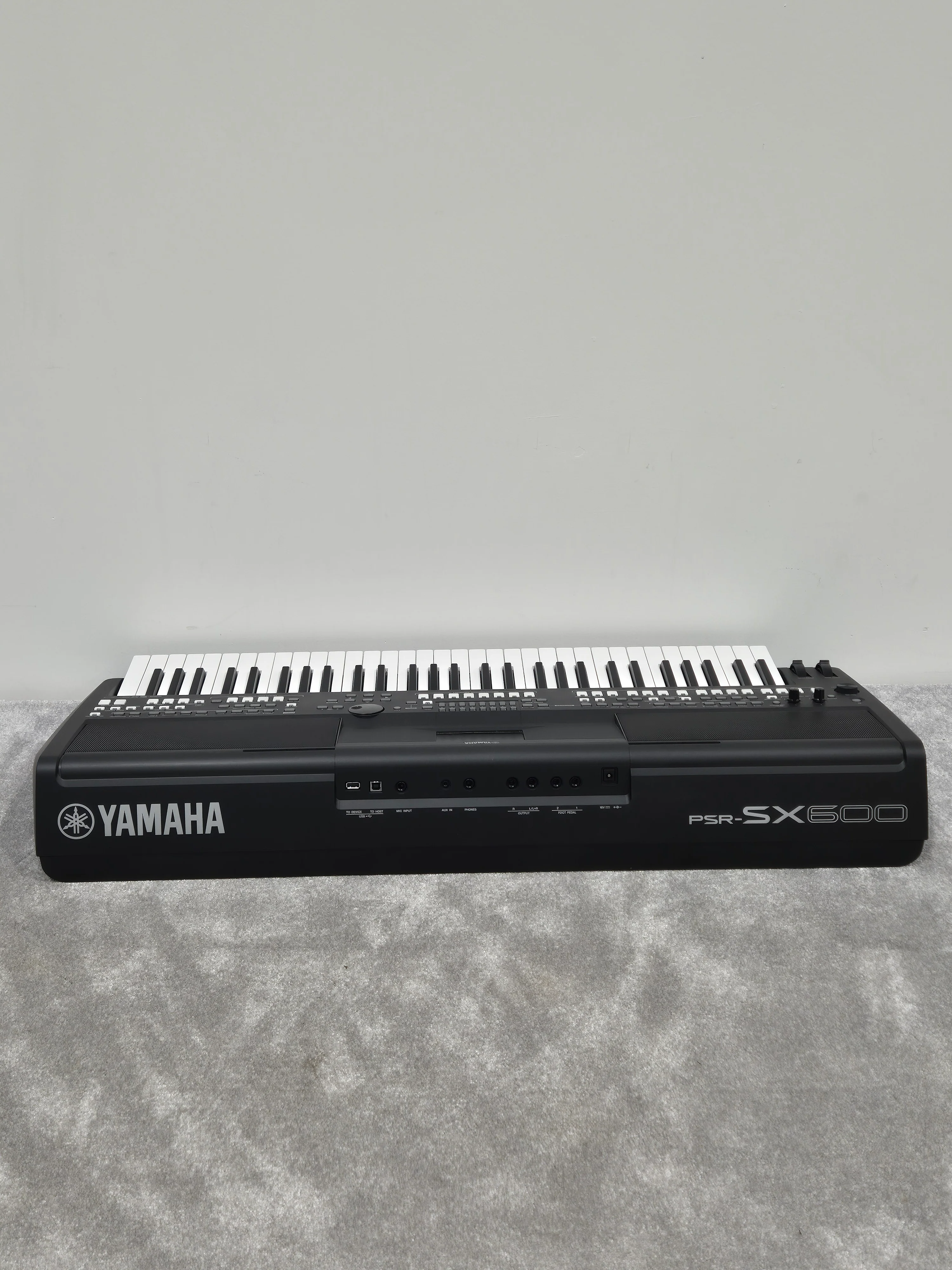 Yamaha PSR-SX600 - Portable Arranger Keyboard - Image 9