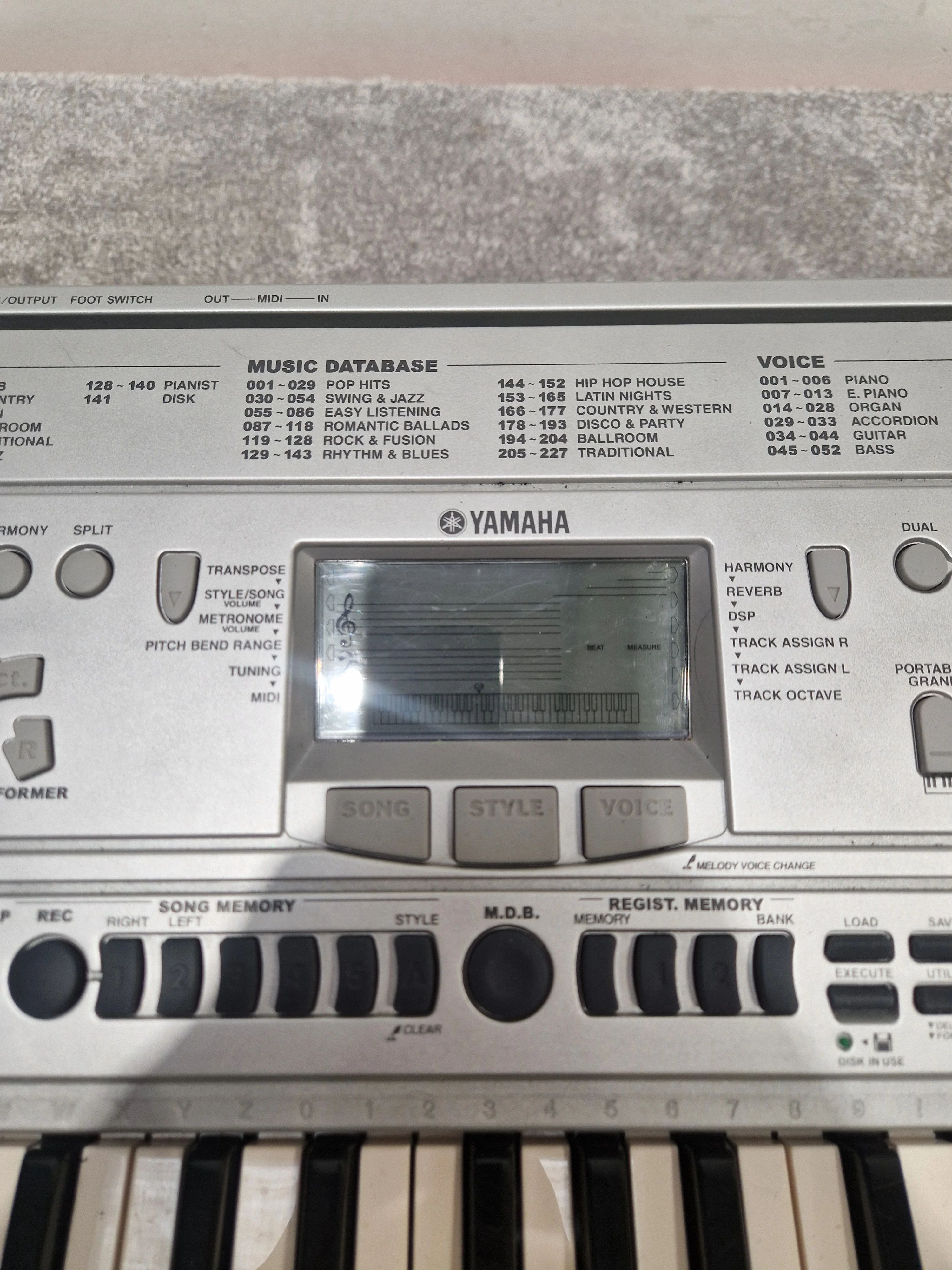 Yamaha Psr450 Keyboard - 61 Keys, Built-in Speakers - Fair - Image 7