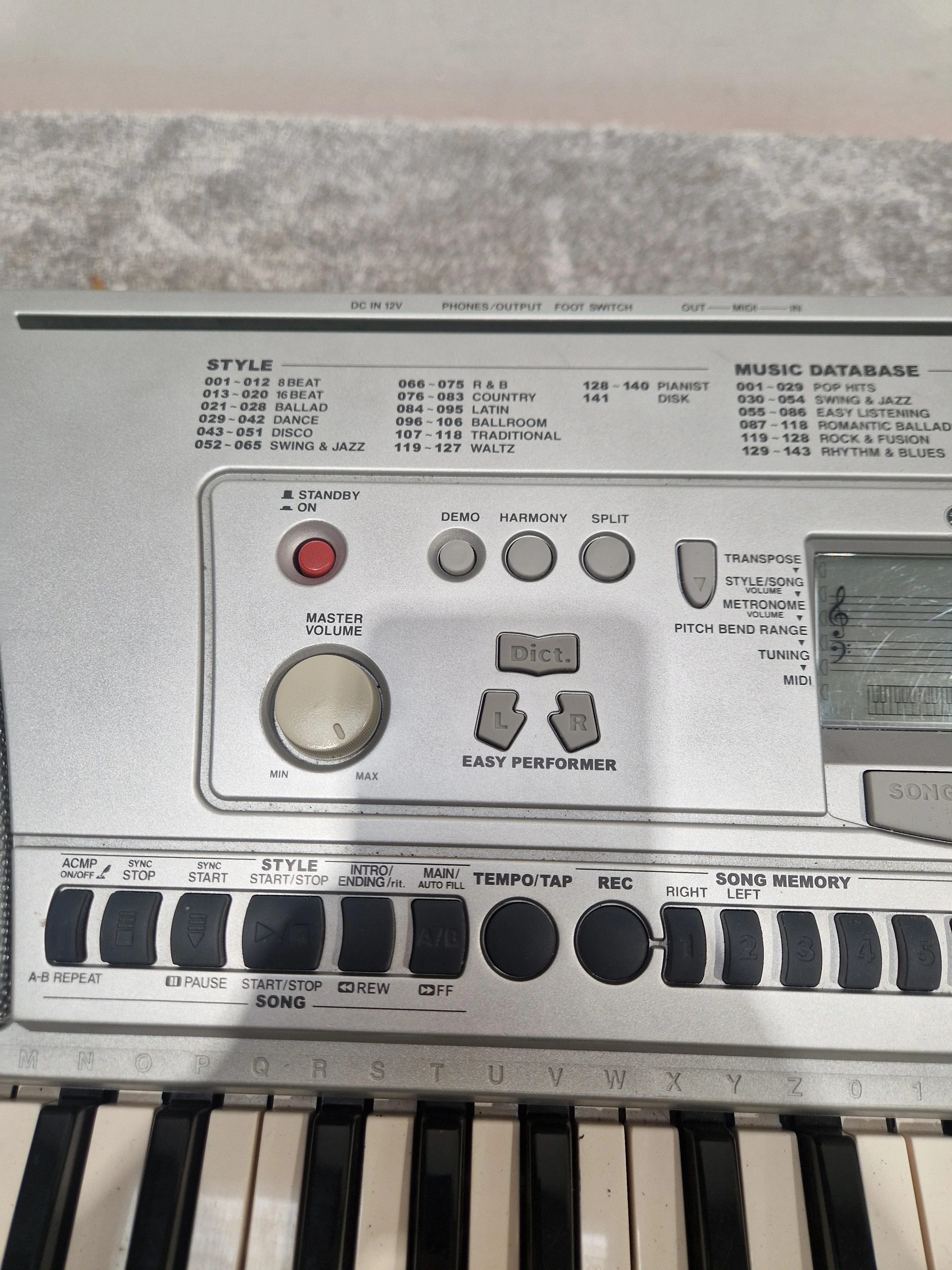 Yamaha Psr450 Keyboard - 61 Keys, Built-in Speakers - Fair - Image 9