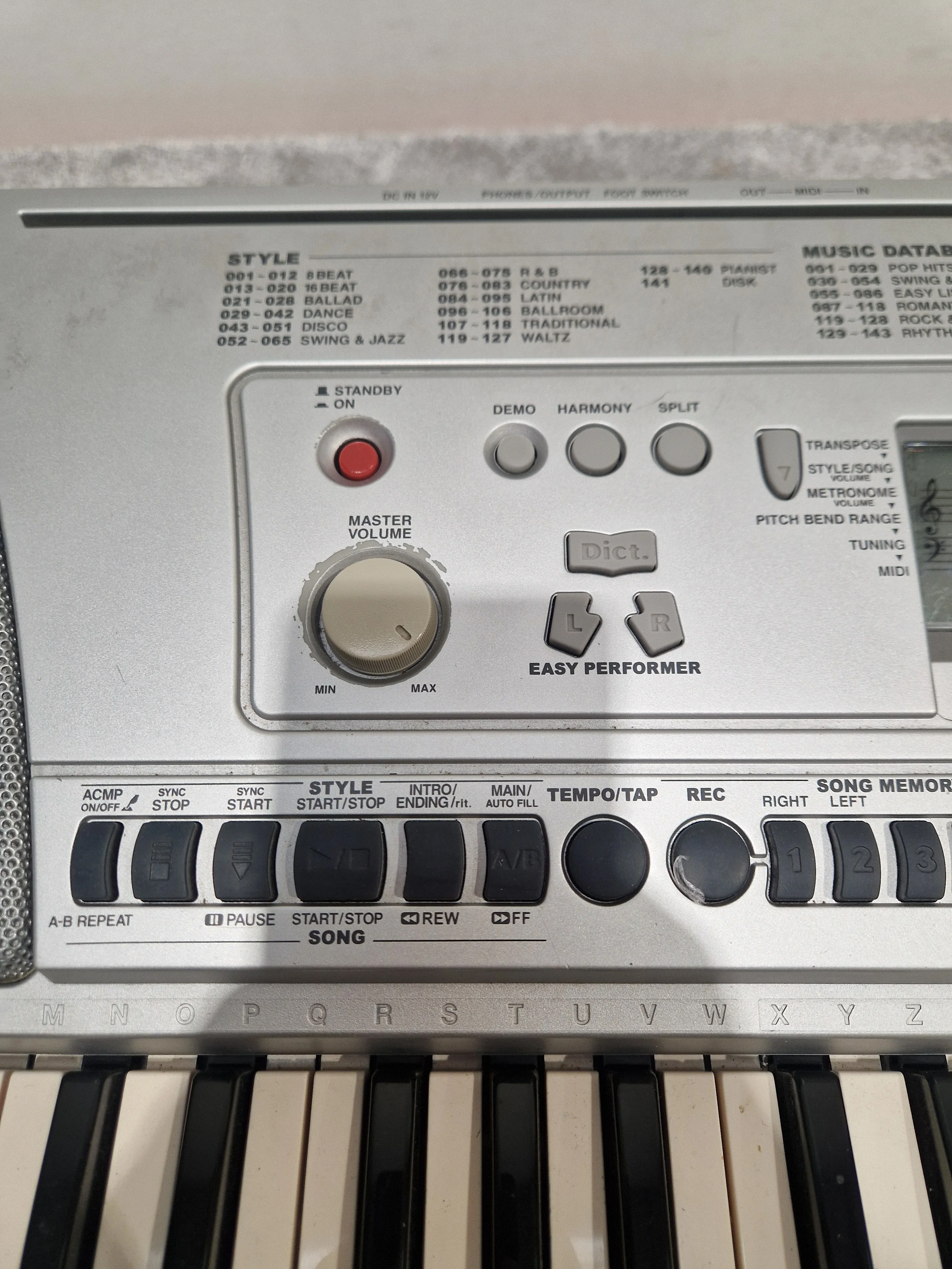 Yamaha Psr450 Keyboard - 61 Keys, Portable Design - Spares or Repair - Image 8