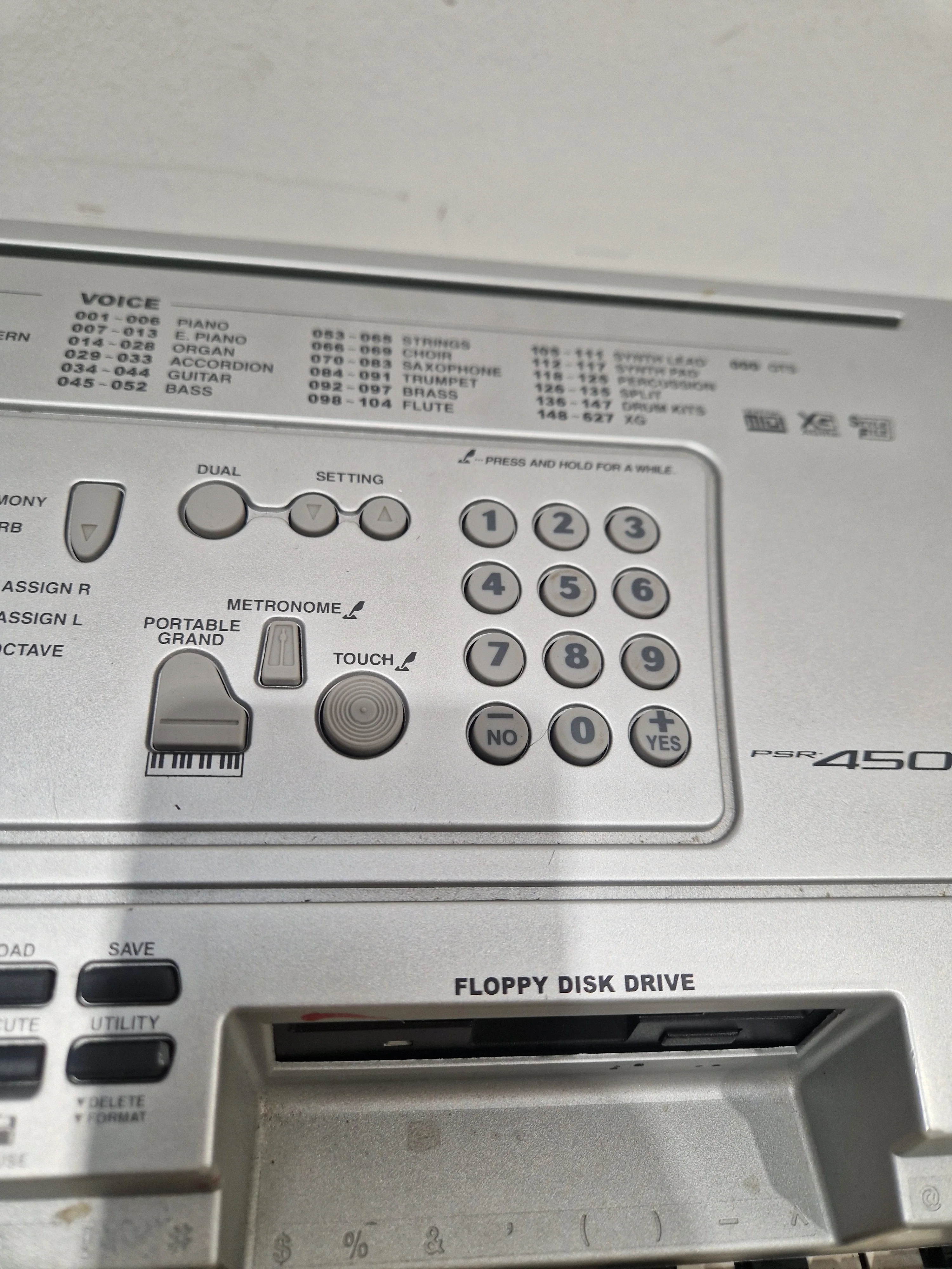 Yamaha Psr450 Keyboard - Portable Arranger, 61 Keys - Spares or Repair - Image 6