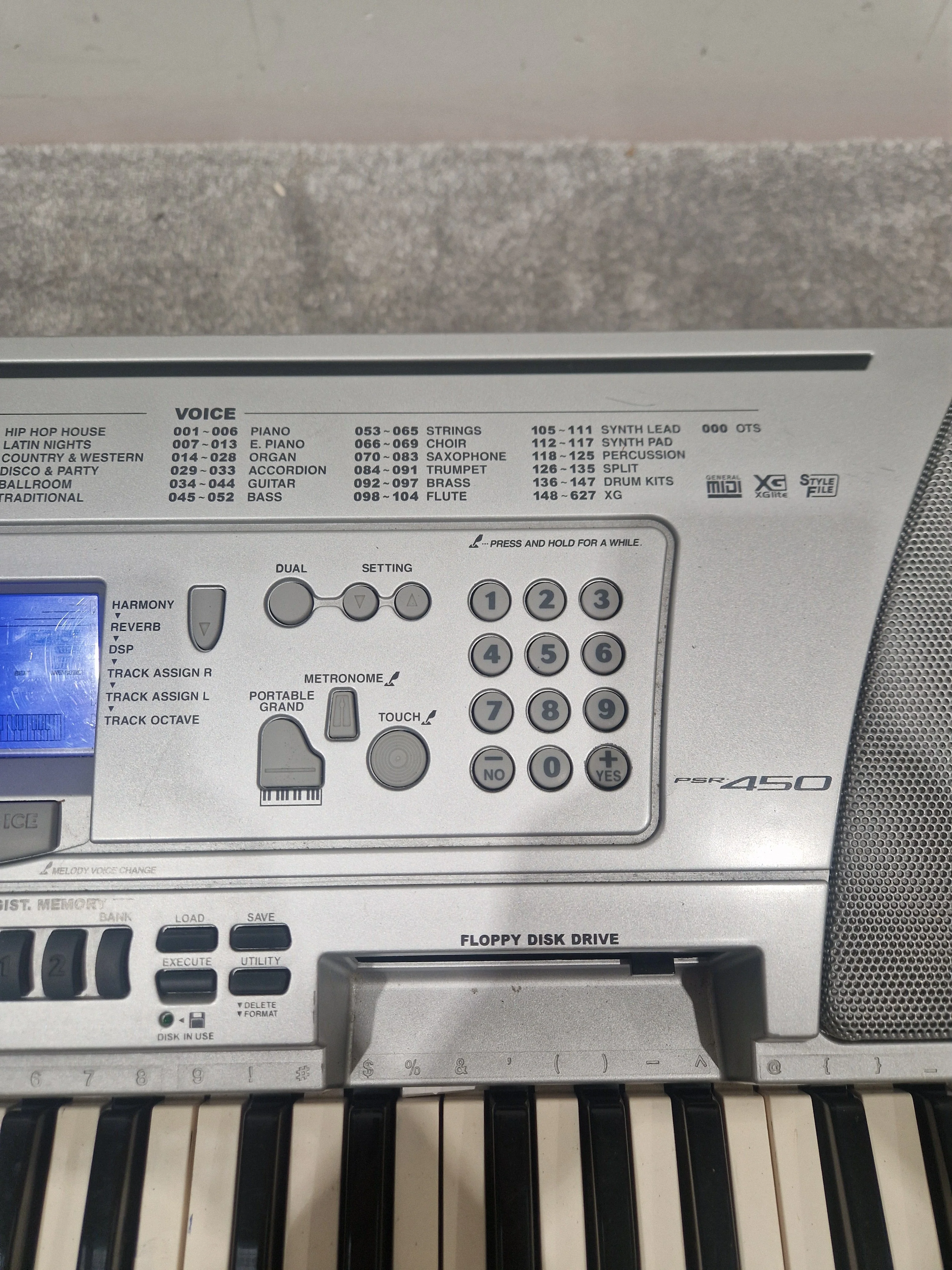 Yamaha Psr450 Keyboard - Portable Arranger, 61 Keys - Spares or Repair - Image 6