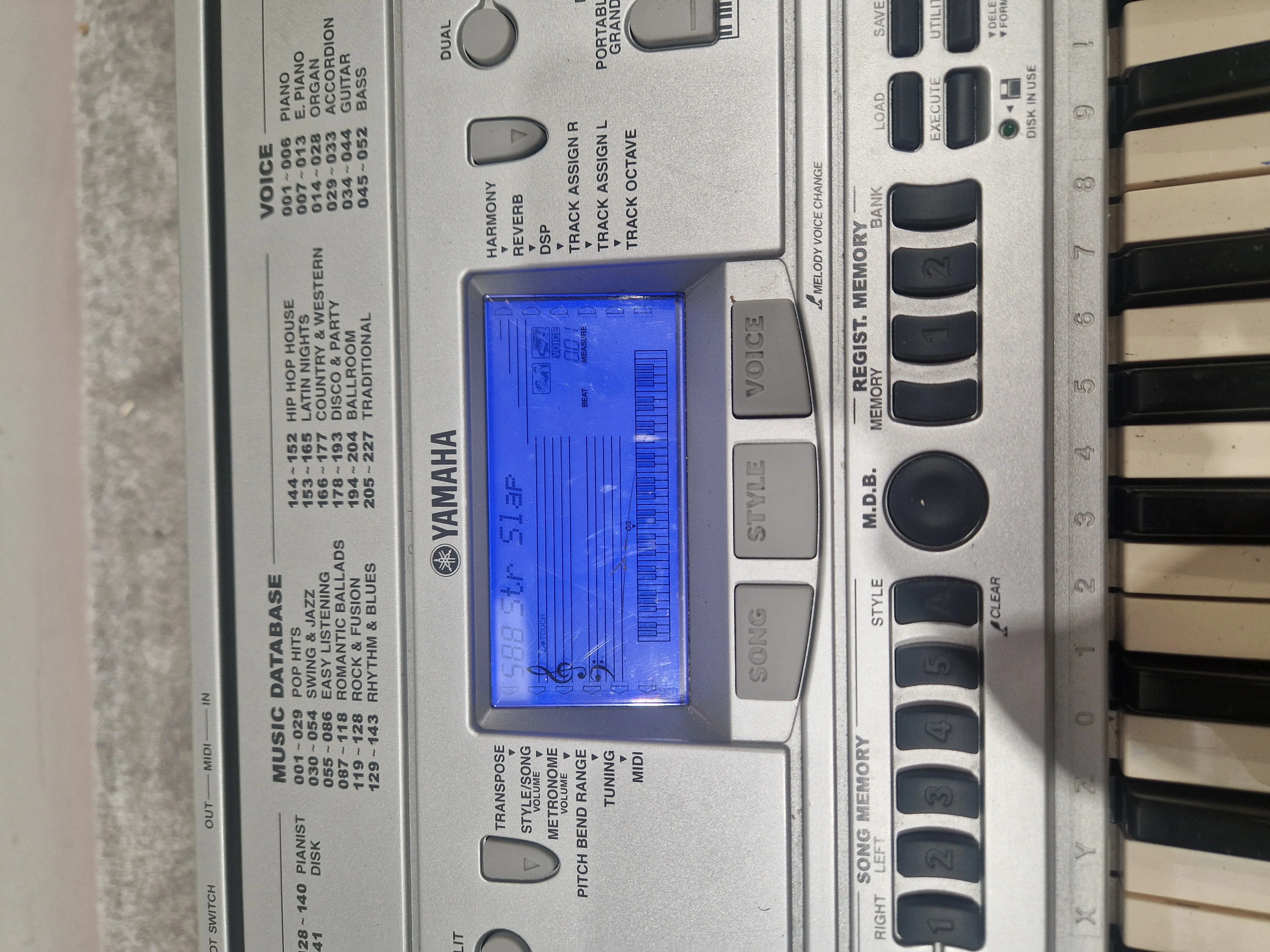Yamaha Psr450 Keyboard - Portable Arranger, 61 Keys - Spares or Repair - Image 8