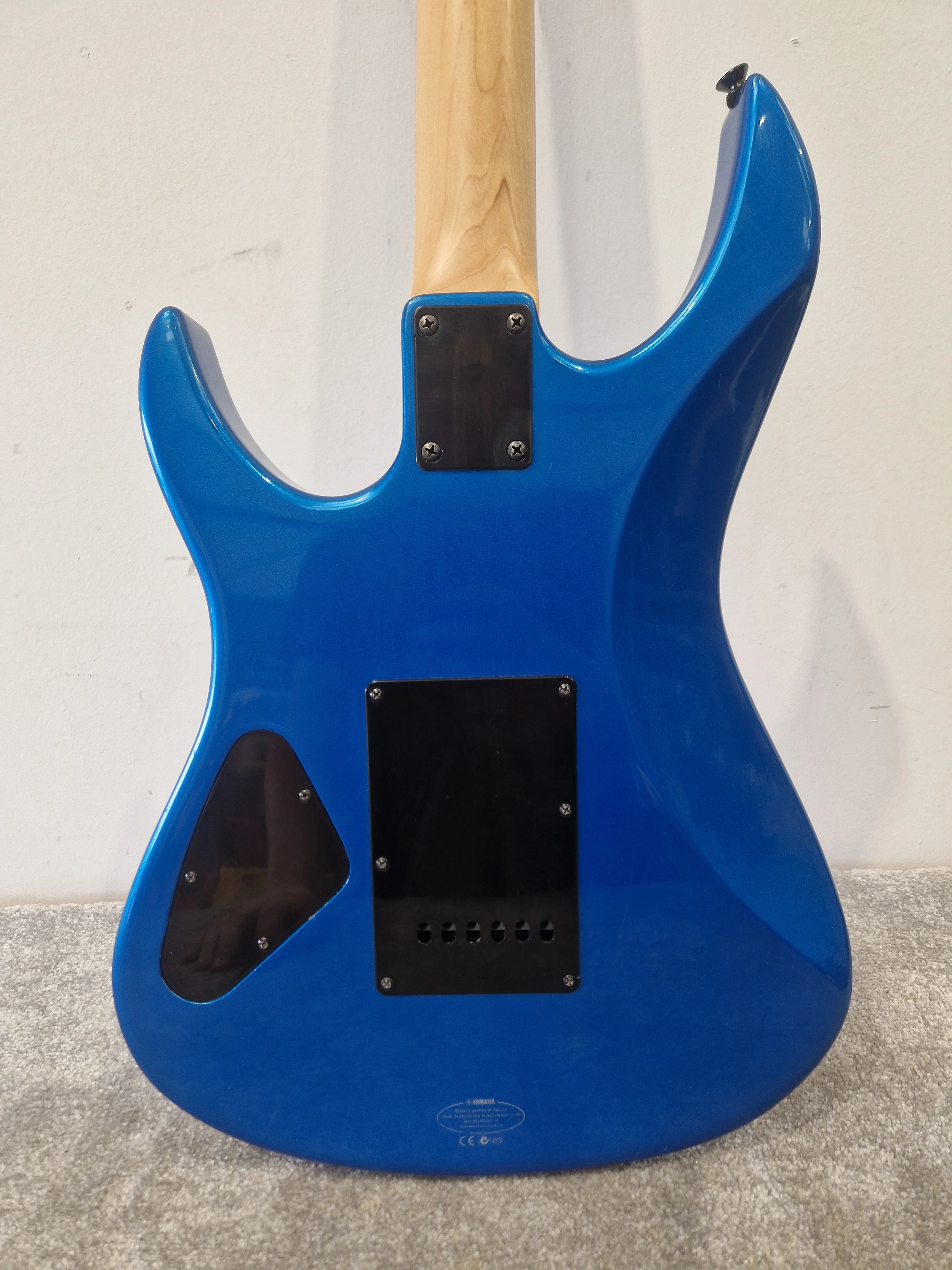Yamaha RGX121 Electric Guitar - Solid Body, HSH Pickup Configuration - Very Good w/ Soft Case - Image 8