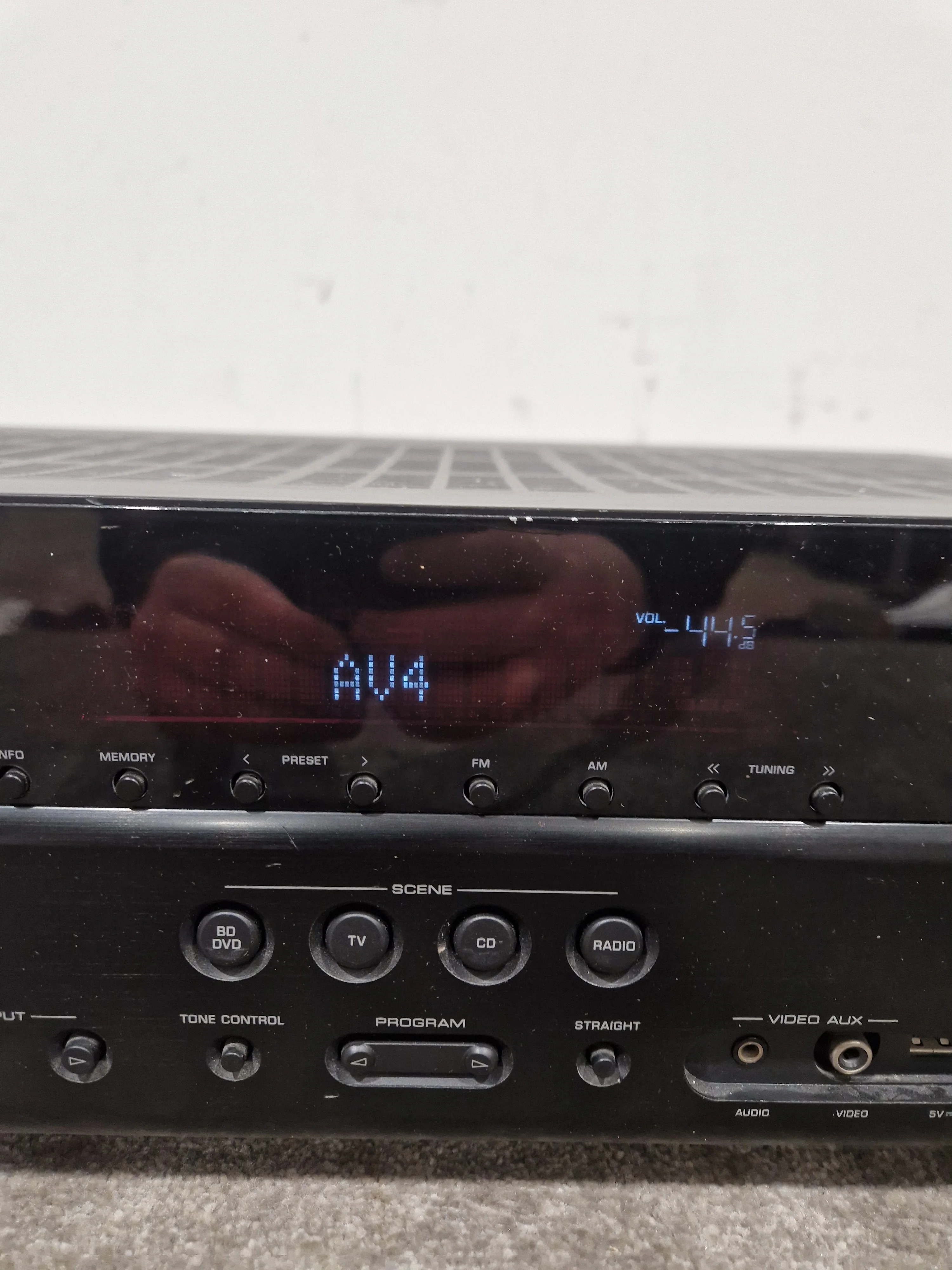 Yamaha RX-V375 - AV Receiver - Black - Excellent w/ Remote - Image 2