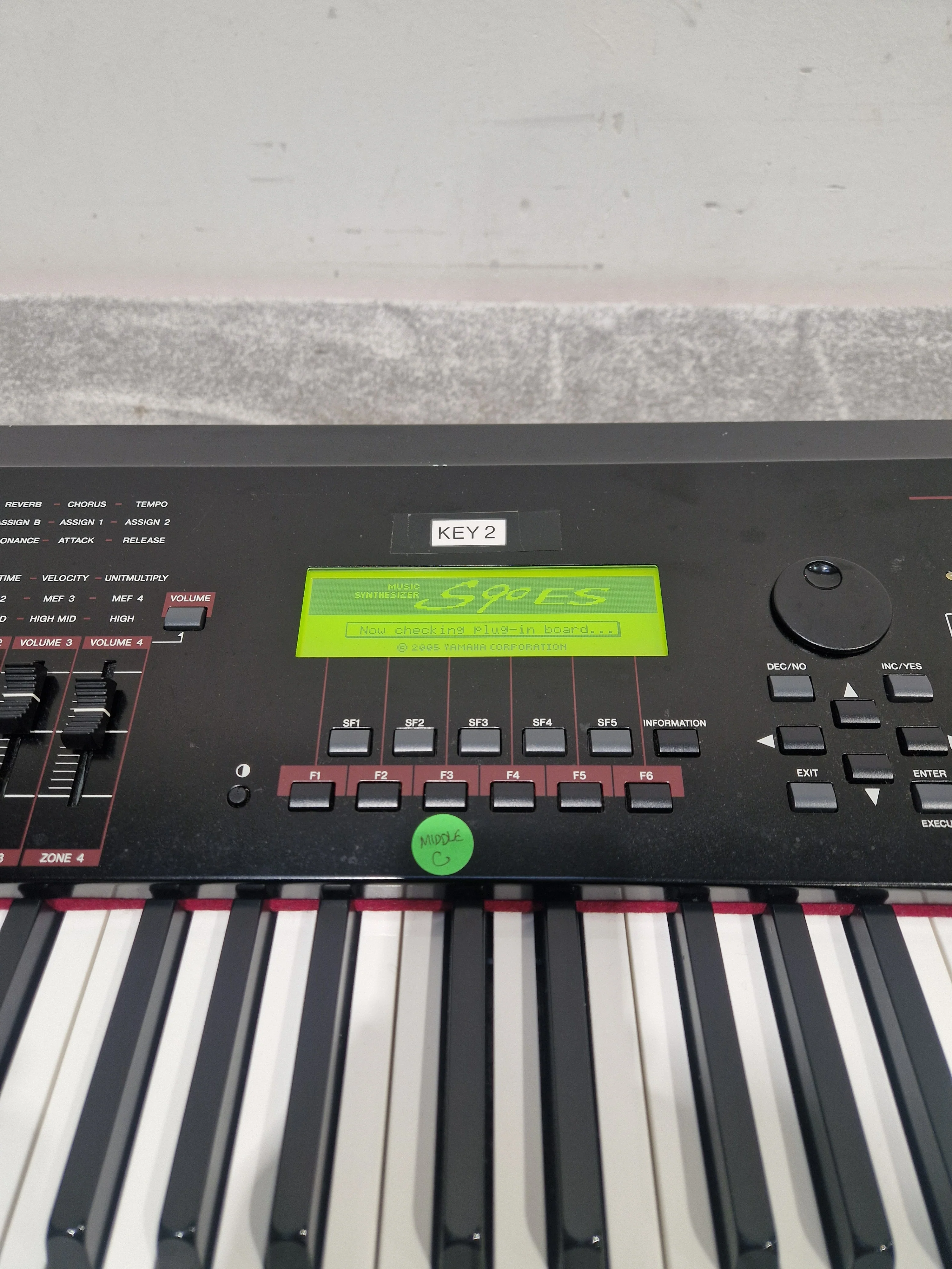 Yamaha S90ES - 88-Key Synthesizer - Spares or Repair - Image 14