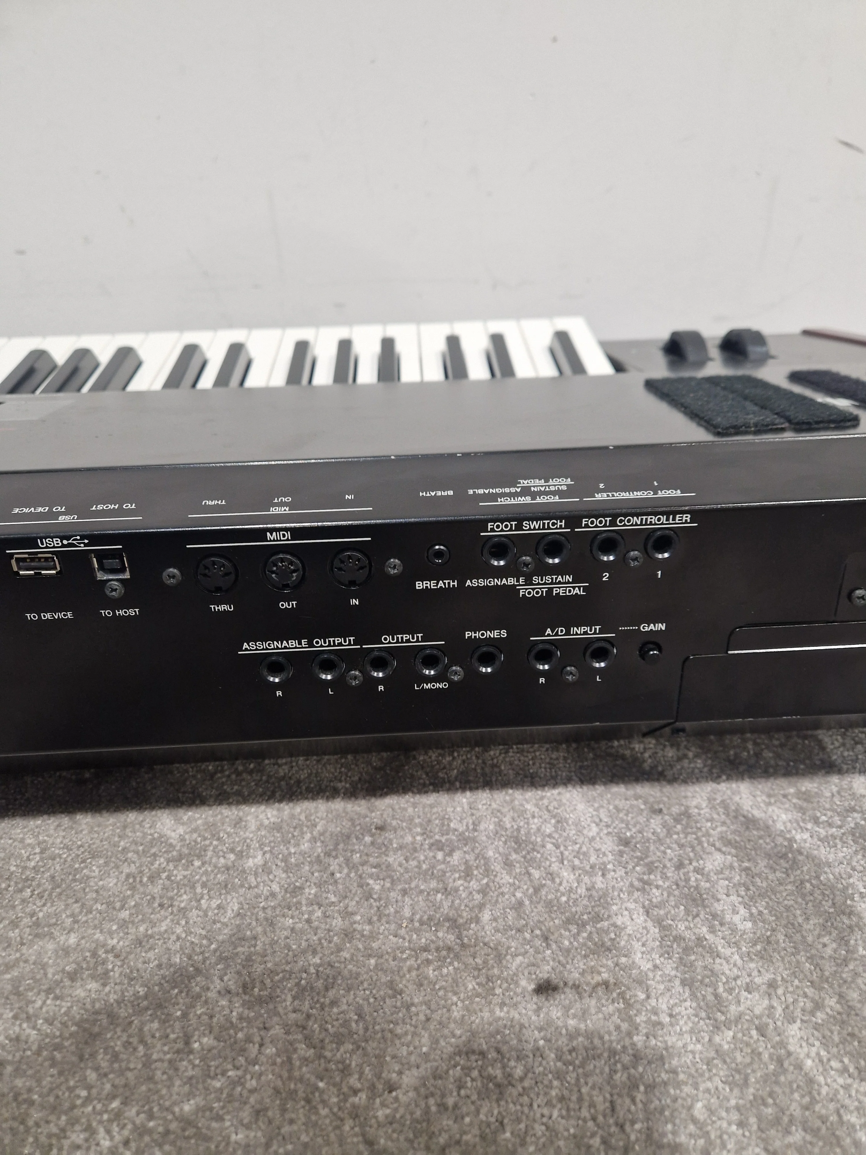 Yamaha S90ES - 88-Key Synthesizer - Spares or Repair - Image 5