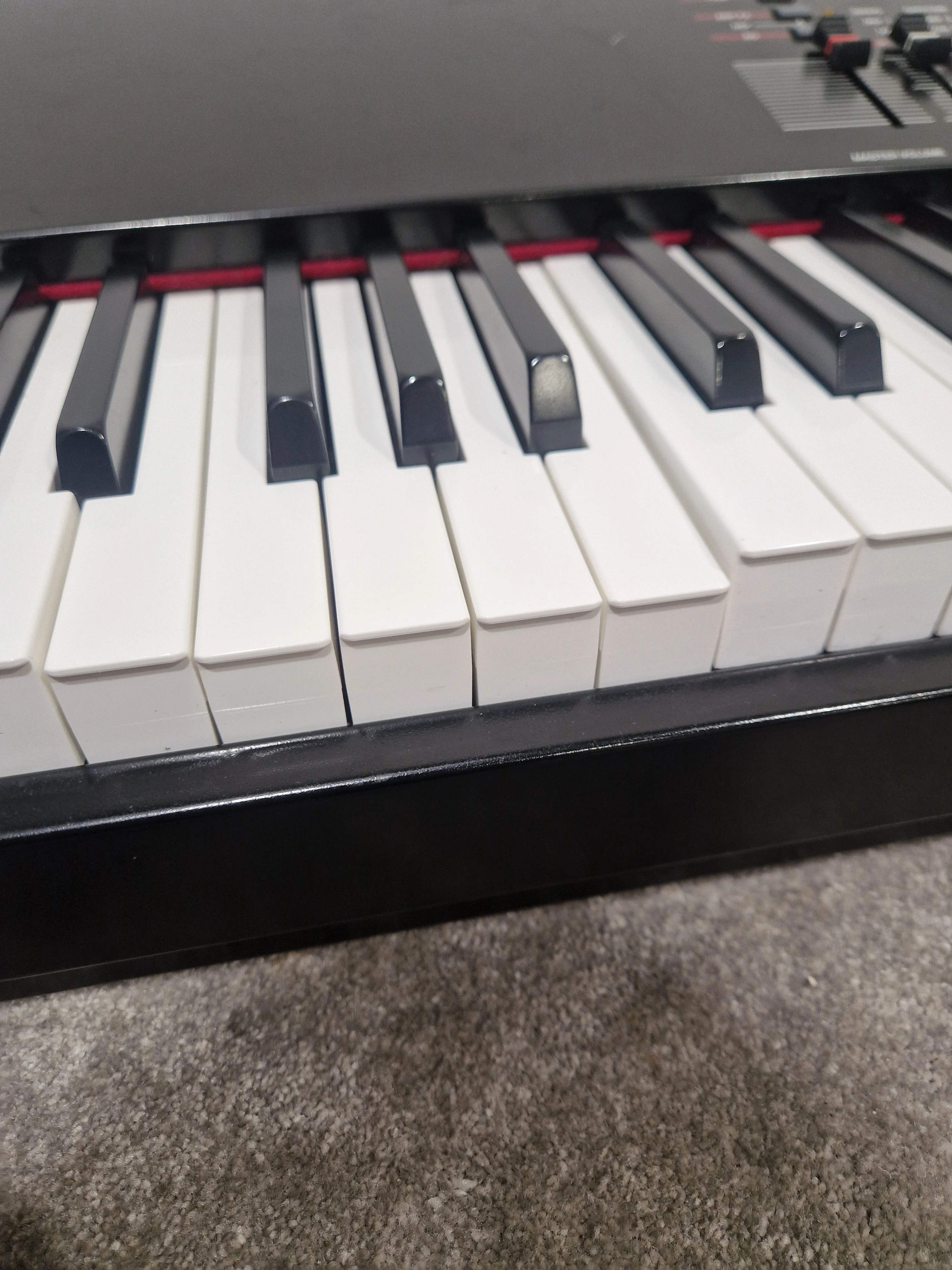 Yamaha S90ES - Digital Synthesizer - Spares or Repair w/ Power Supply - Image 11