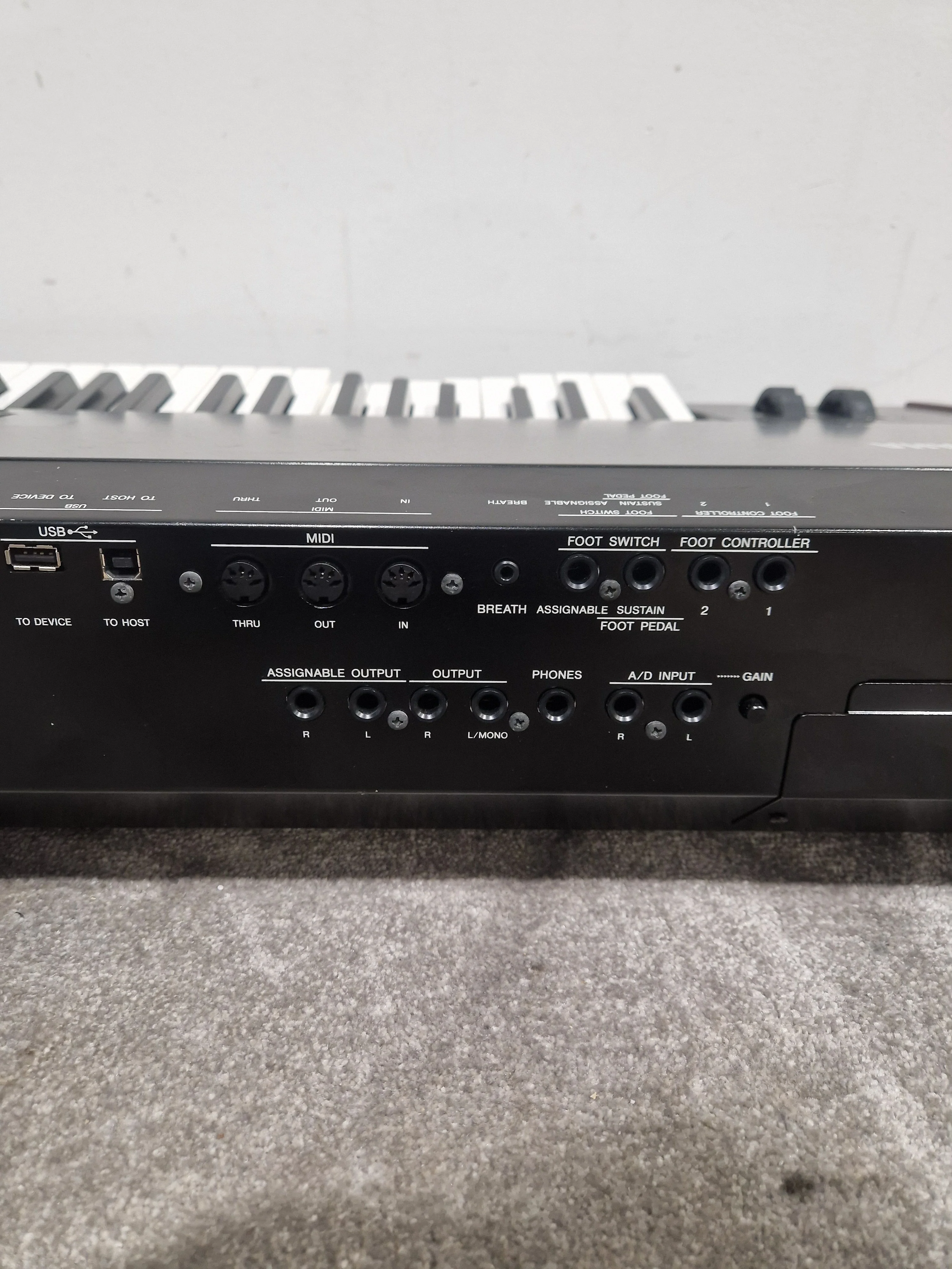 Yamaha S90ES - Digital Synthesizer - Spares or Repair w/ Power Supply - Image 13