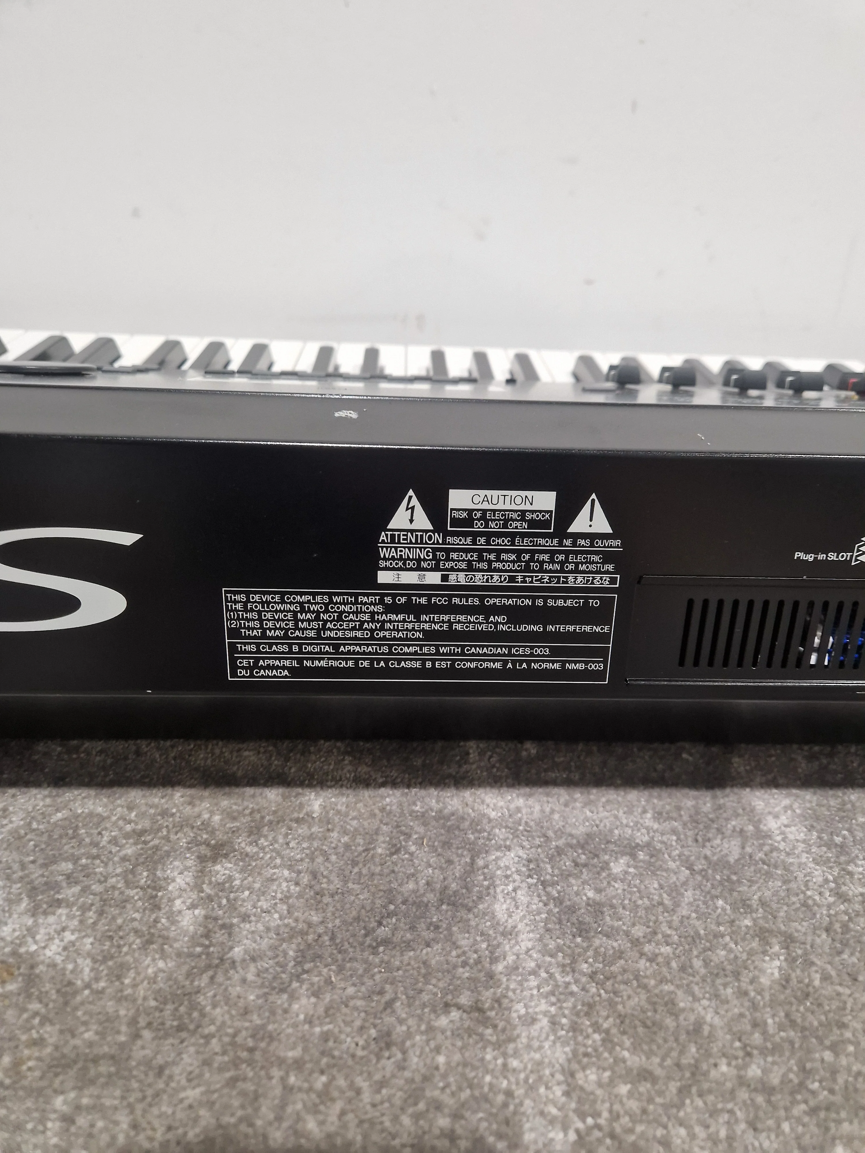 Yamaha S90ES - Digital Synthesizer - Spares or Repair w/ Power Supply - Image 16