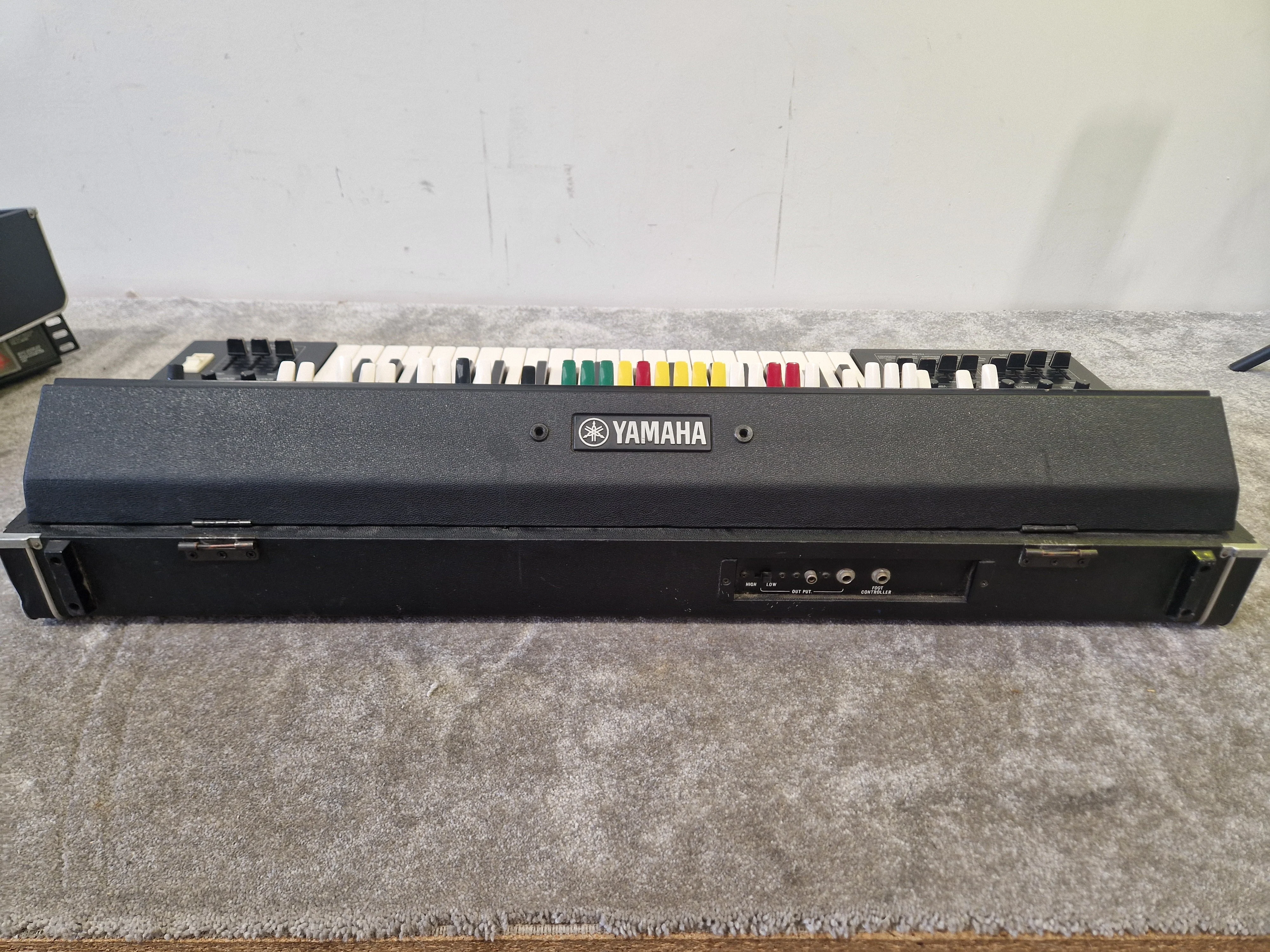 Yamaha SY-2 – Monophonic Analog Synth – Aftertouch Keyboard – Very Good Vintage w/ Case + Legs - Image 5